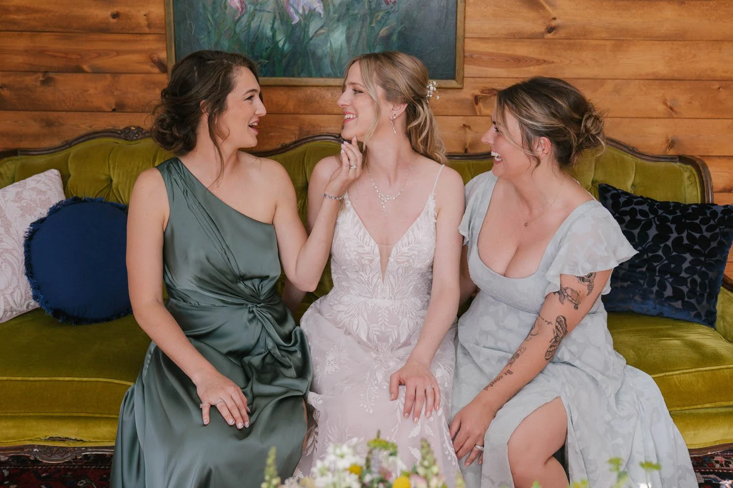 rachel-rett-micro-wedding-iris-aisle-winterset-iowa-raelyn-ramey-photography-32.jpg