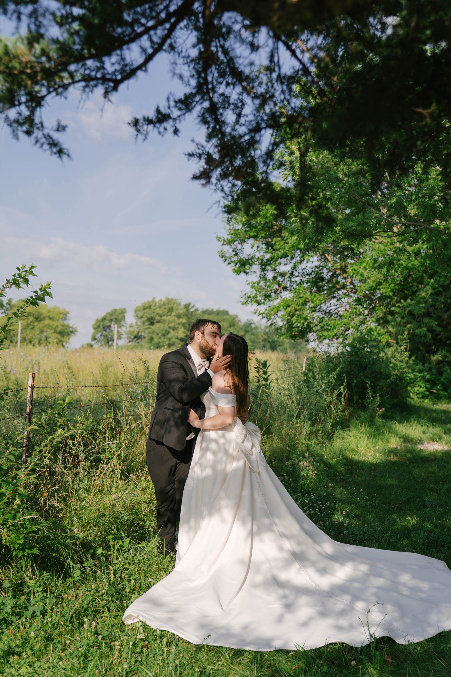 grace-parker-elopement-iris-aisle-winterset-iowa-raelyn-ramey-photography-155.jpg