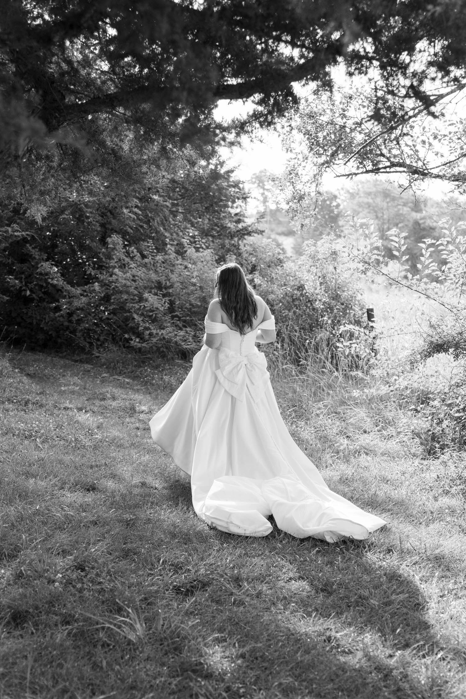 grace-parker-elopement-iris-aisle-winterset-iowa-raelyn-ramey-photography-157.jpg