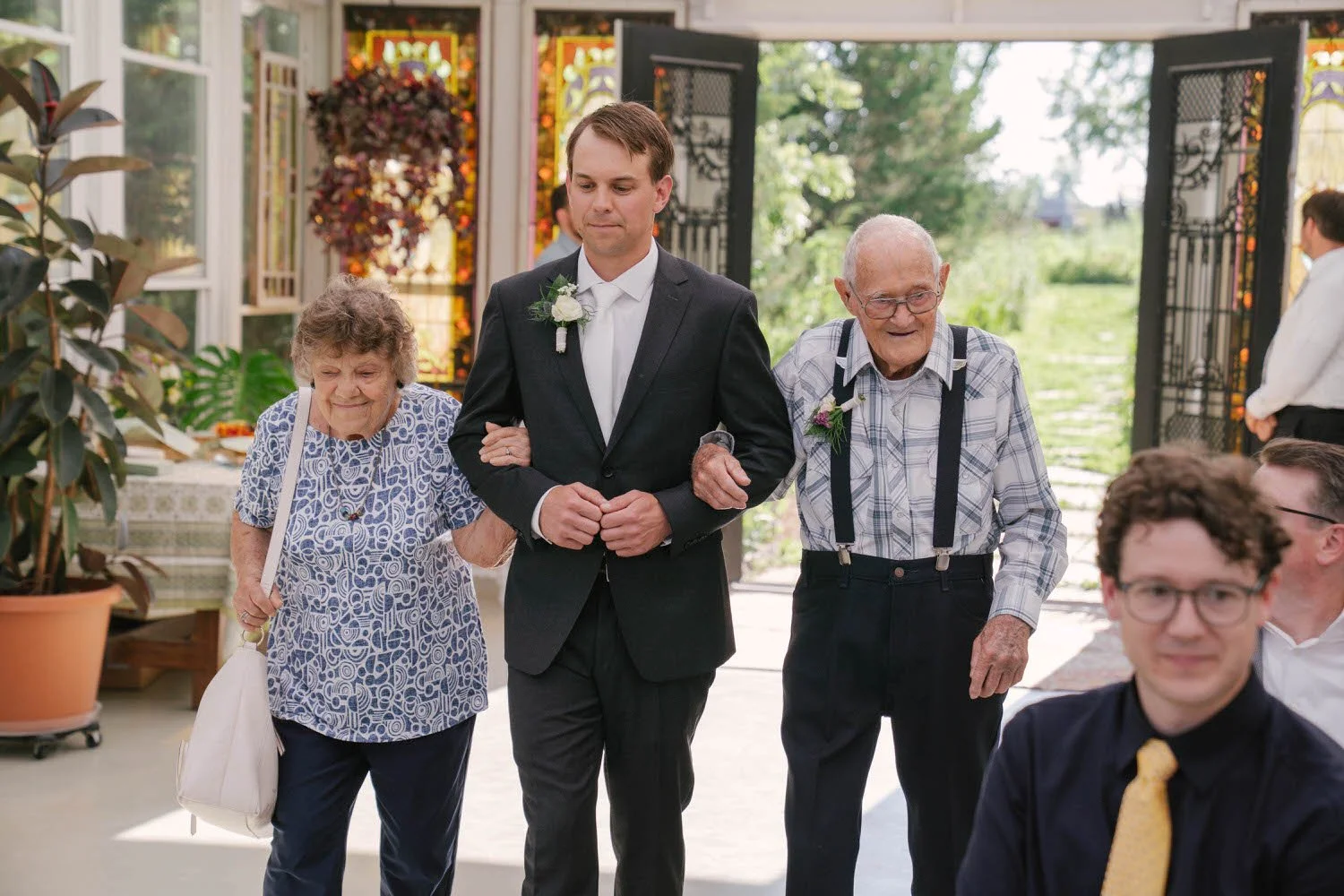 rachel-rett-micro-wedding-iris-aisle-winterset-iowa-raelyn-ramey-photography-57.jpg