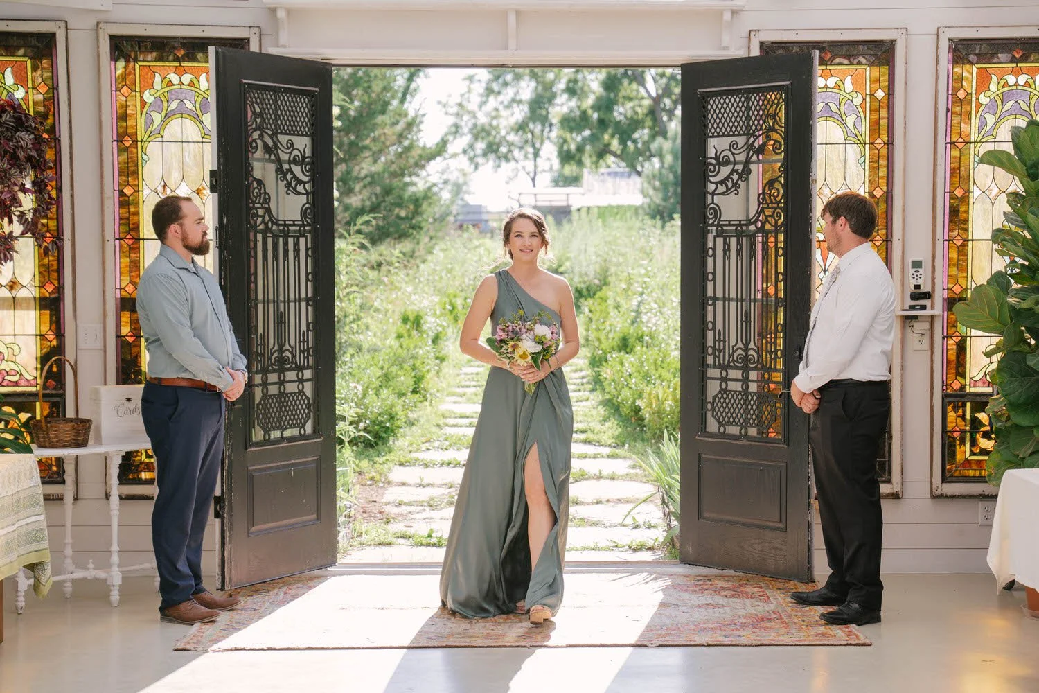 rachel-rett-micro-wedding-iris-aisle-winterset-iowa-raelyn-ramey-photography-71.jpg