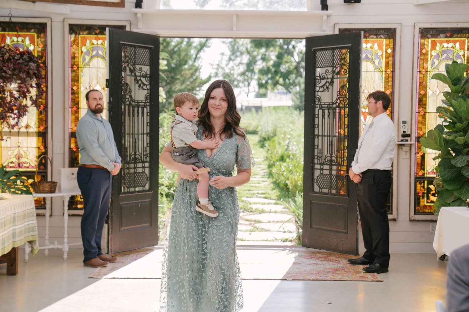 rachel-rett-micro-wedding-iris-aisle-winterset-iowa-raelyn-ramey-photography-82.jpg