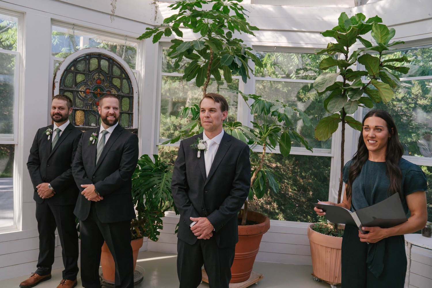 rachel-rett-micro-wedding-iris-aisle-winterset-iowa-raelyn-ramey-photography-96.jpg