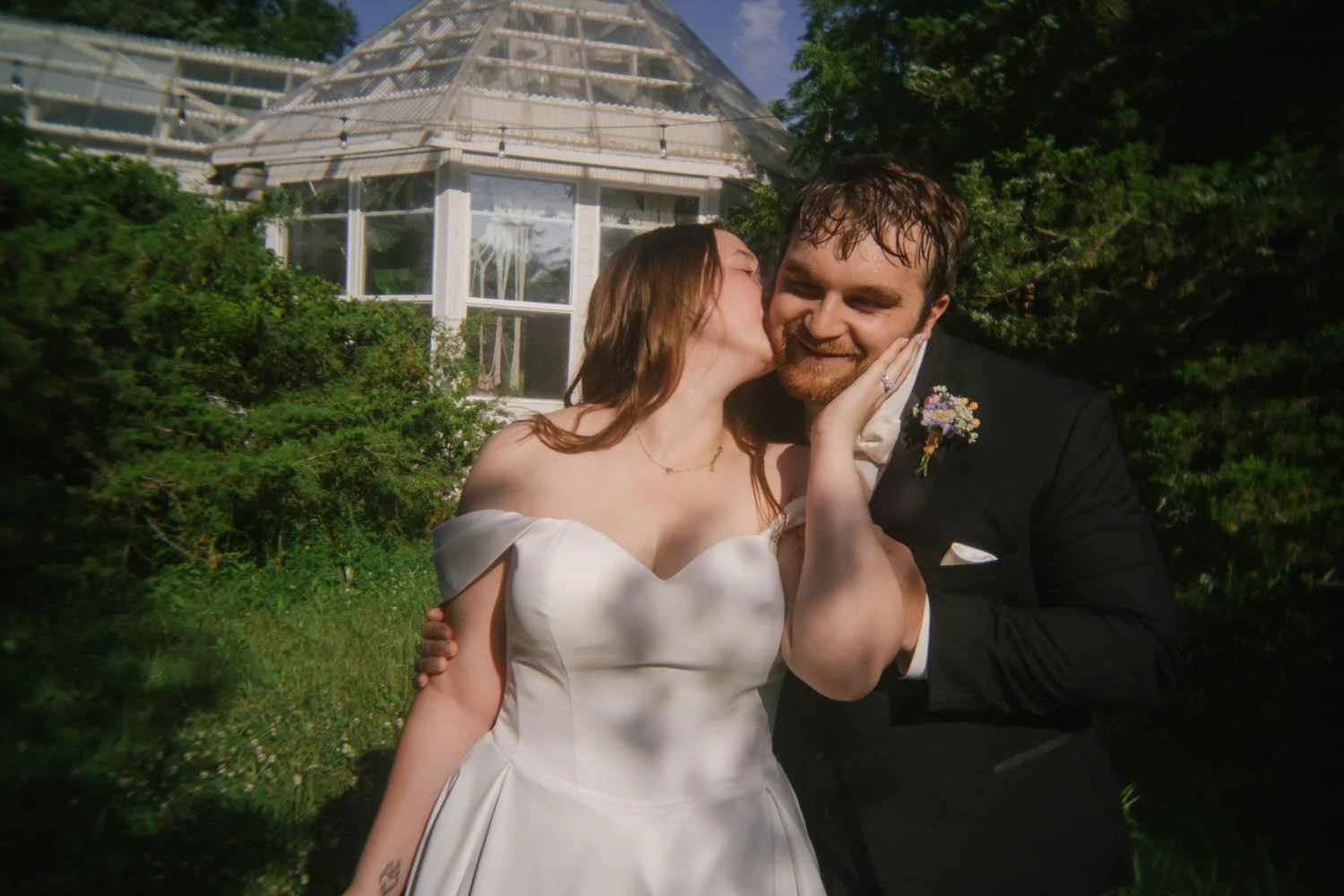 grace-parker-elopement-iris-aisle-winterset-iowa-raelyn-ramey-photography-180.jpg