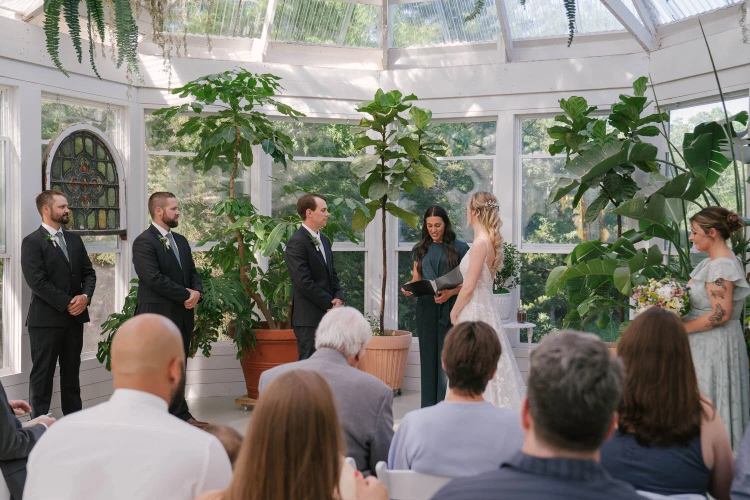 rachel-rett-micro-wedding-iris-aisle-winterset-iowa-raelyn-ramey-photography-104.jpg