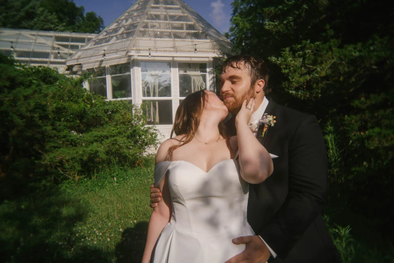 grace-parker-elopement-iris-aisle-winterset-iowa-raelyn-ramey-photography-183.jpg
