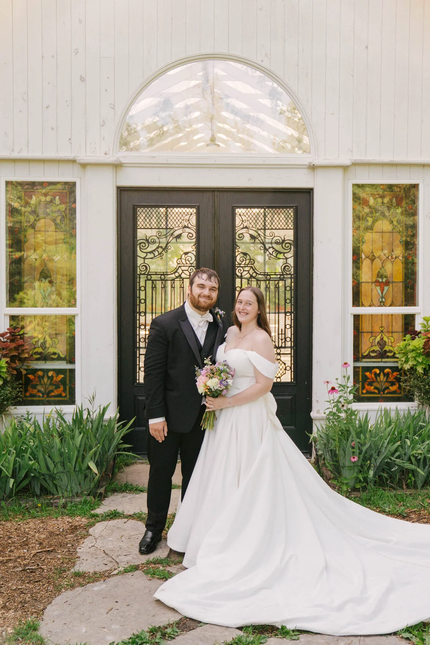 grace-parker-elopement-iris-aisle-winterset-iowa-raelyn-ramey-photography-185.jpg