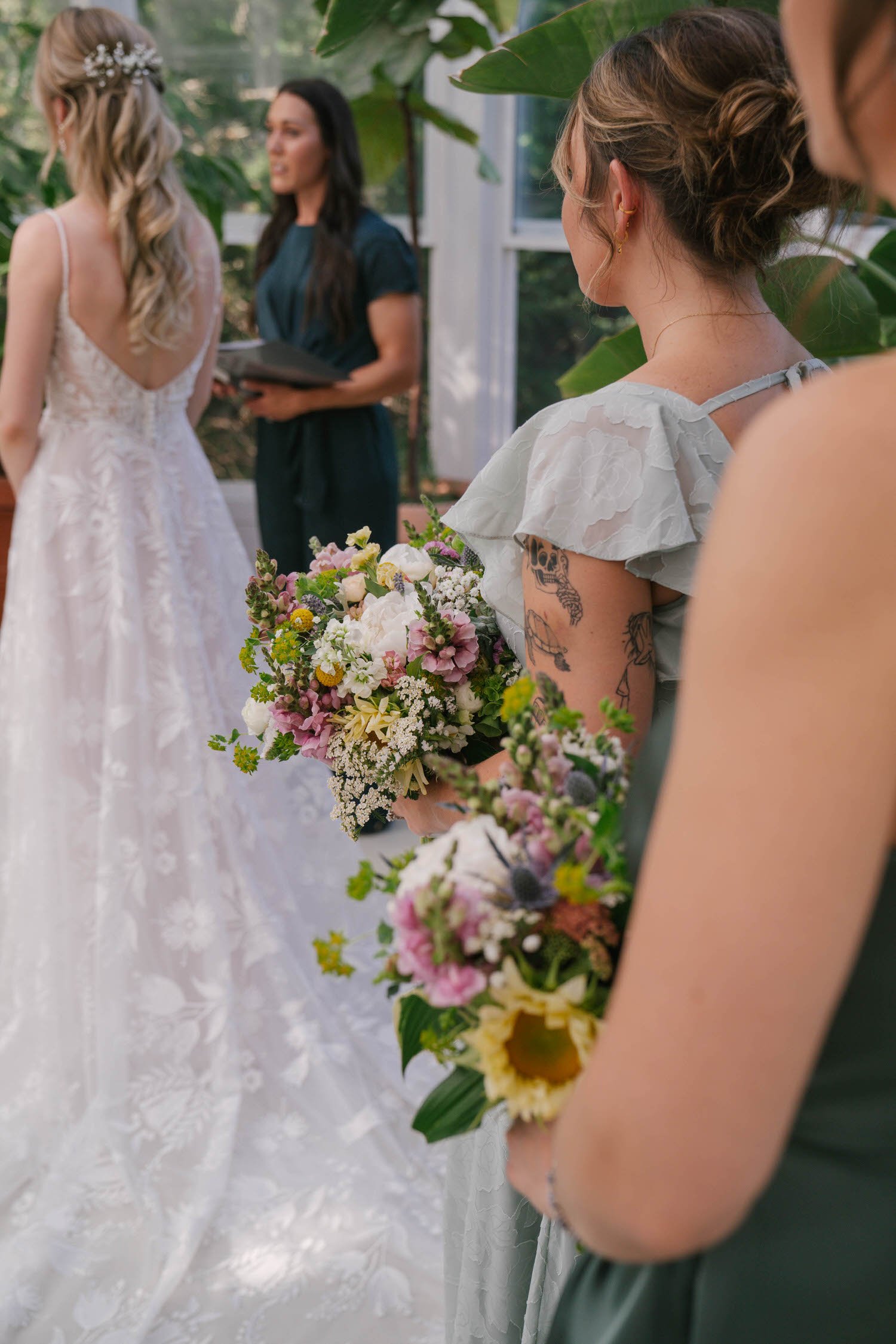 rachel-rett-micro-wedding-iris-aisle-winterset-iowa-raelyn-ramey-photography-110.jpg