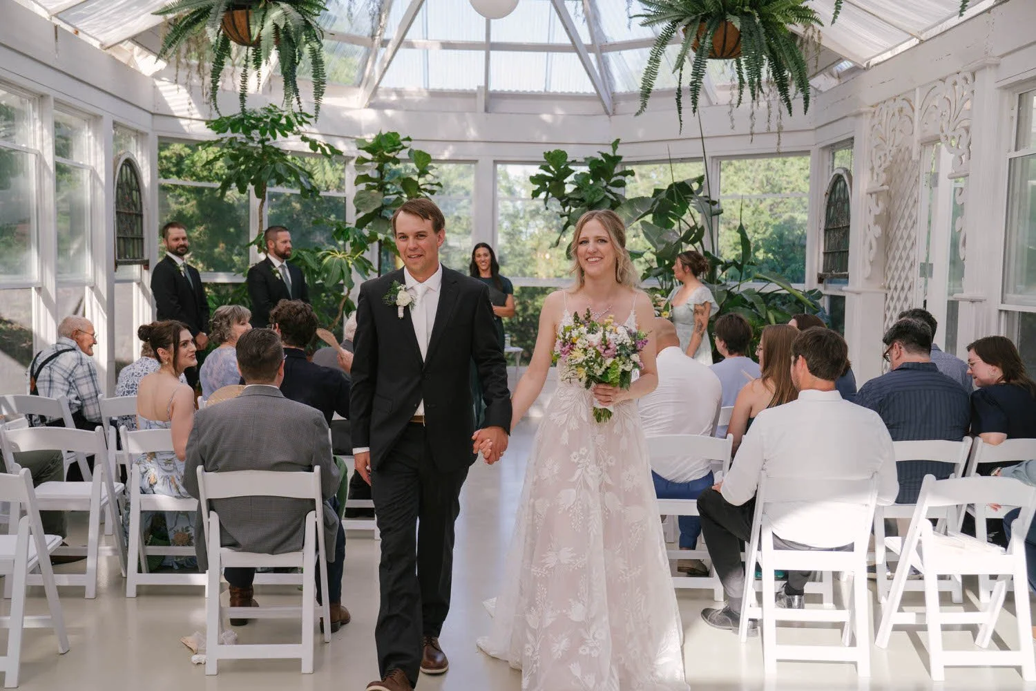 rachel-rett-micro-wedding-iris-aisle-winterset-iowa-raelyn-ramey-photography-146.jpg
