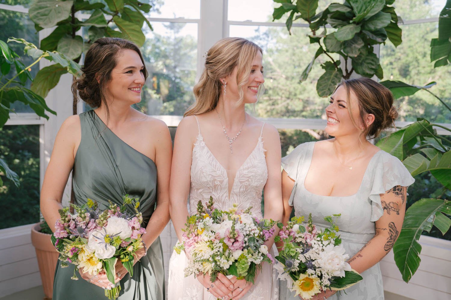 rachel-rett-micro-wedding-iris-aisle-winterset-iowa-raelyn-ramey-photography-197.jpg