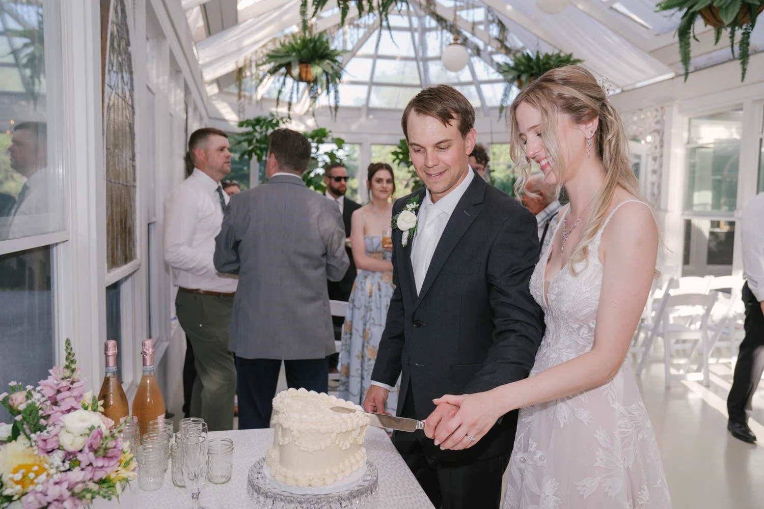 rachel-rett-micro-wedding-iris-aisle-winterset-iowa-raelyn-ramey-photography-220.jpg