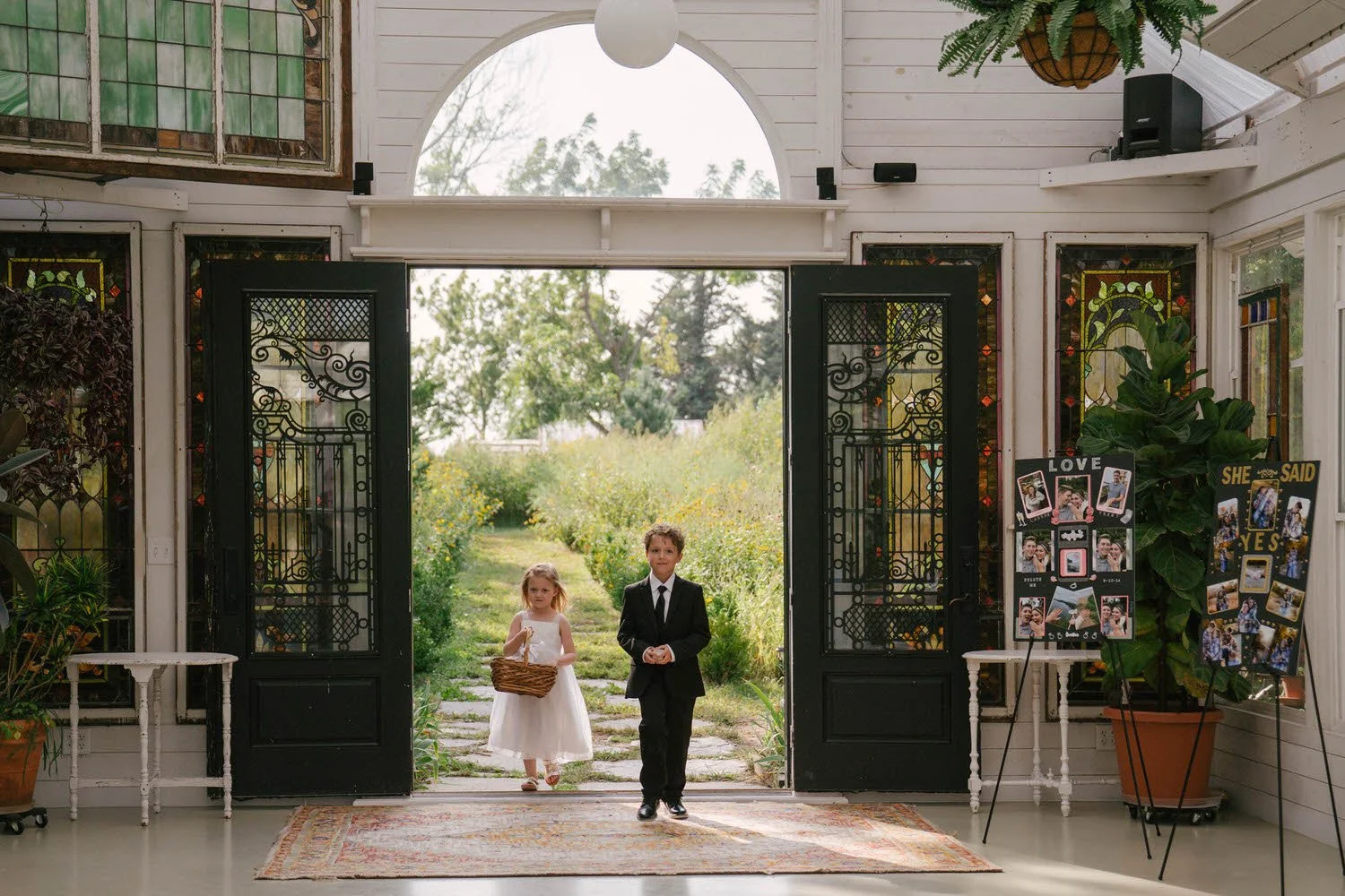 lauryn-trent-elopement-iris-aisle-winterset-iowa-raelyn-ramey-photography-48.jpg