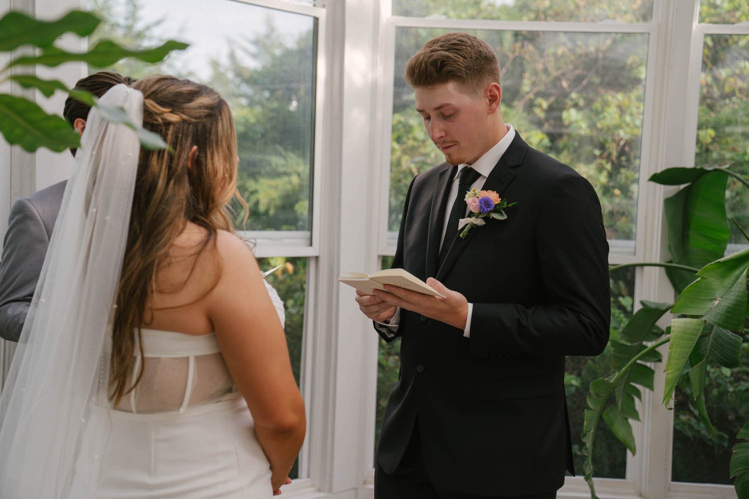 lauryn-trent-elopement-iris-aisle-winterset-iowa-raelyn-ramey-photography-91.jpg