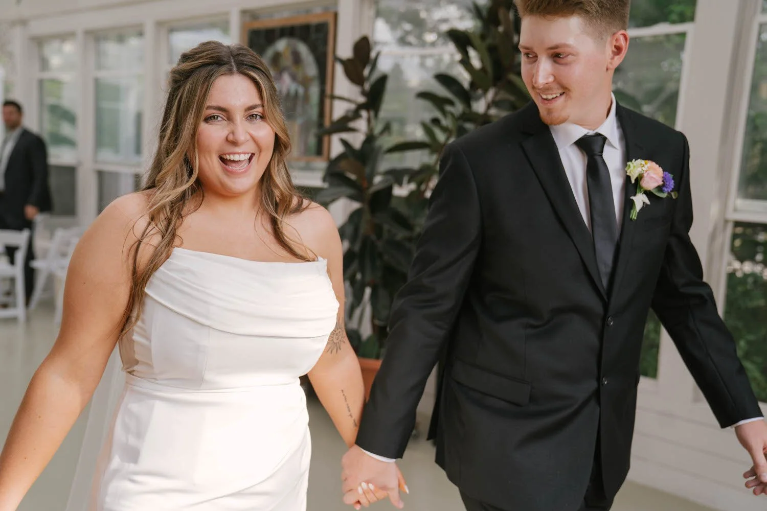 lauryn-trent-elopement-iris-aisle-winterset-iowa-raelyn-ramey-photography-110.jpg