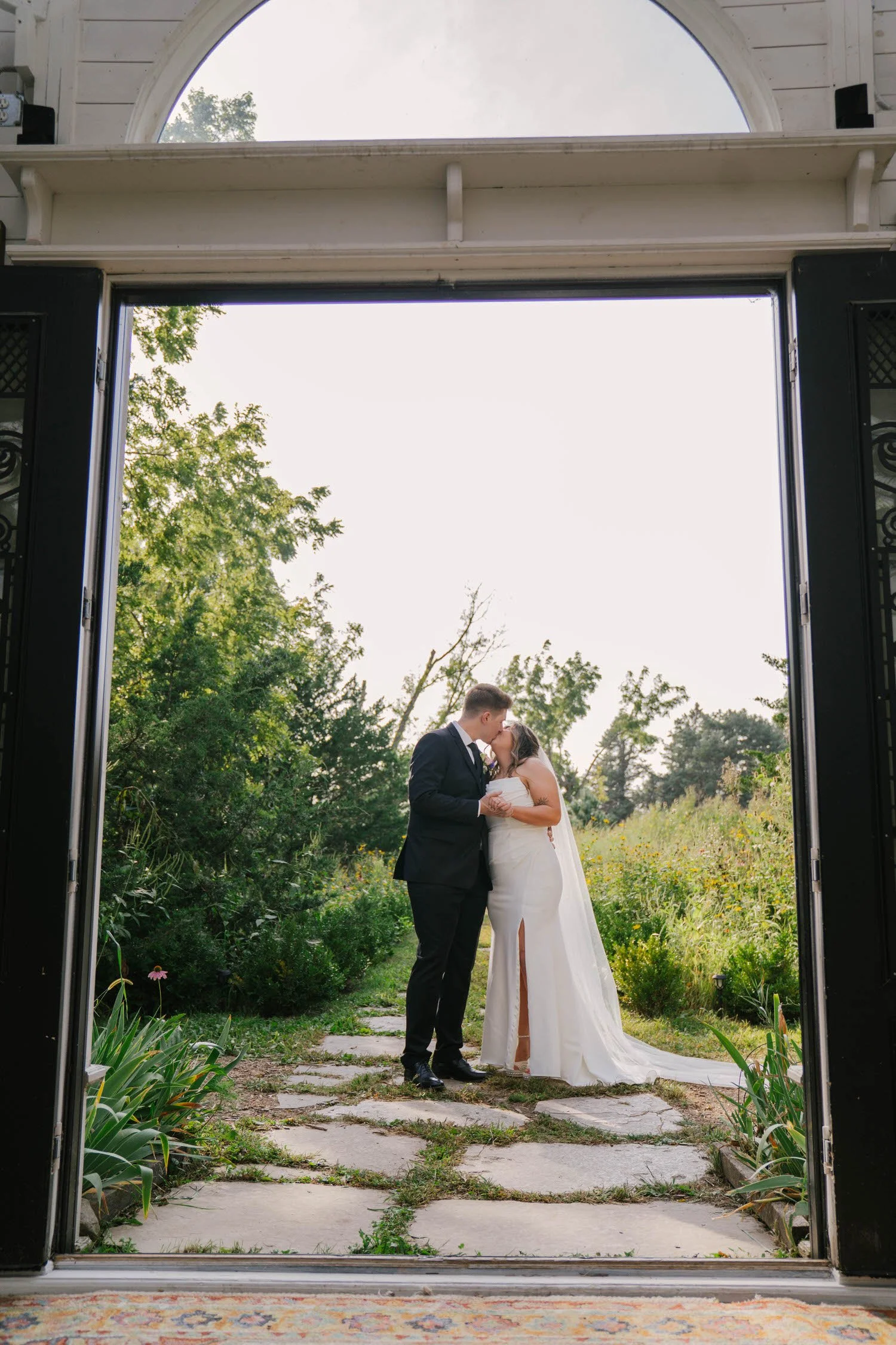 lauryn-trent-elopement-iris-aisle-winterset-iowa-raelyn-ramey-photography-112.jpg