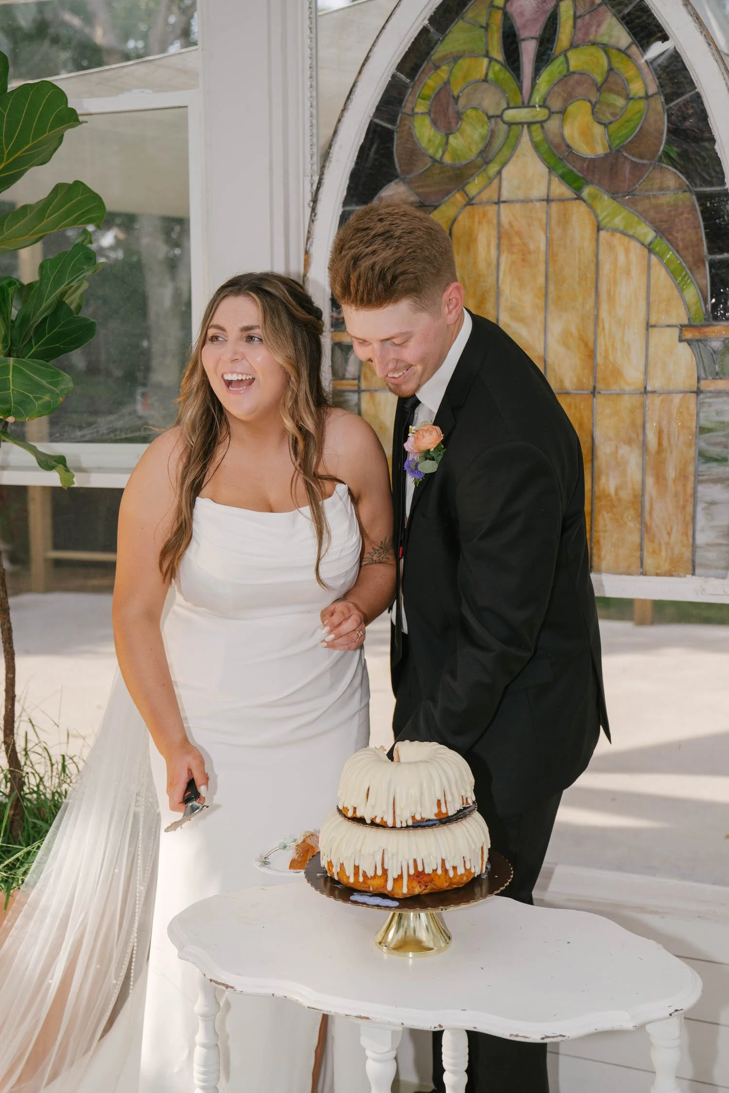 lauryn-trent-elopement-iris-aisle-winterset-iowa-raelyn-ramey-photography-181.jpg