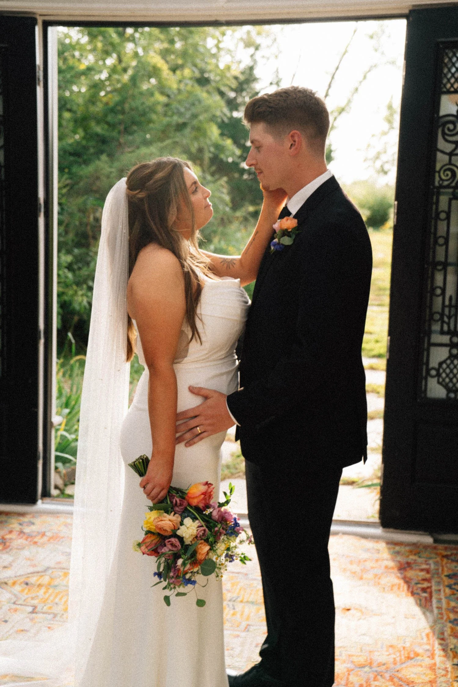 lauryn-trent-elopement-iris-aisle-winterset-iowa-raelyn-ramey-photography-249.jpg