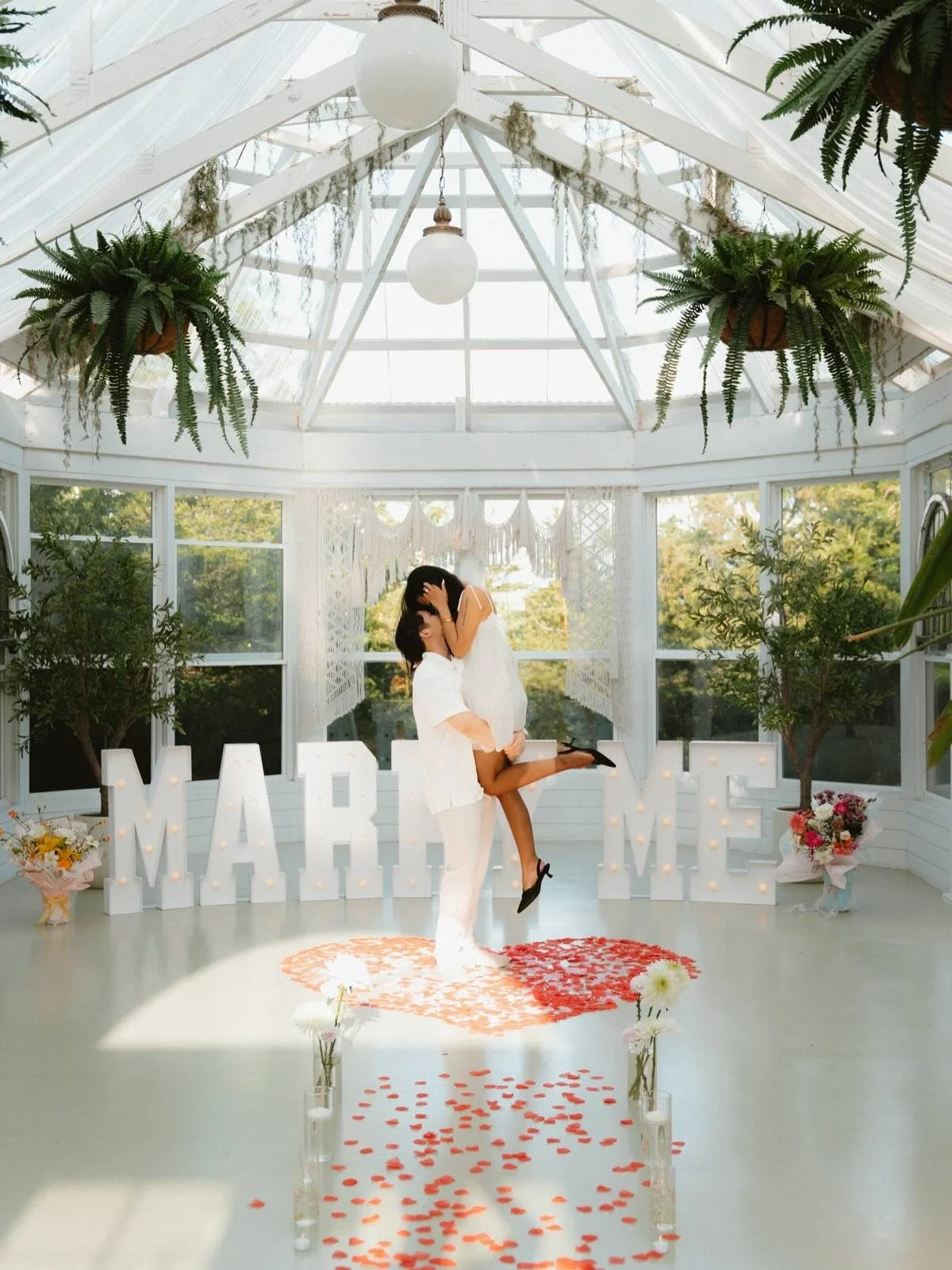 We LOVE a good surprise proposal around here ✨❤️ 

Photography: @im_rehte