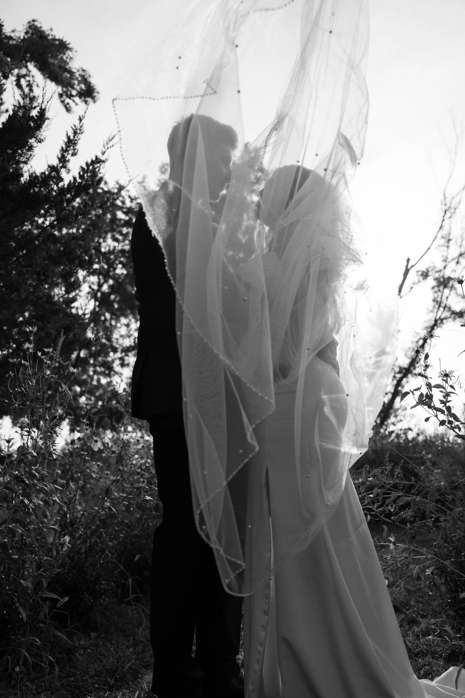 lauryn-trent-elopement-iris-aisle-winterset-iowa-raelyn-ramey-photography-281.jpg