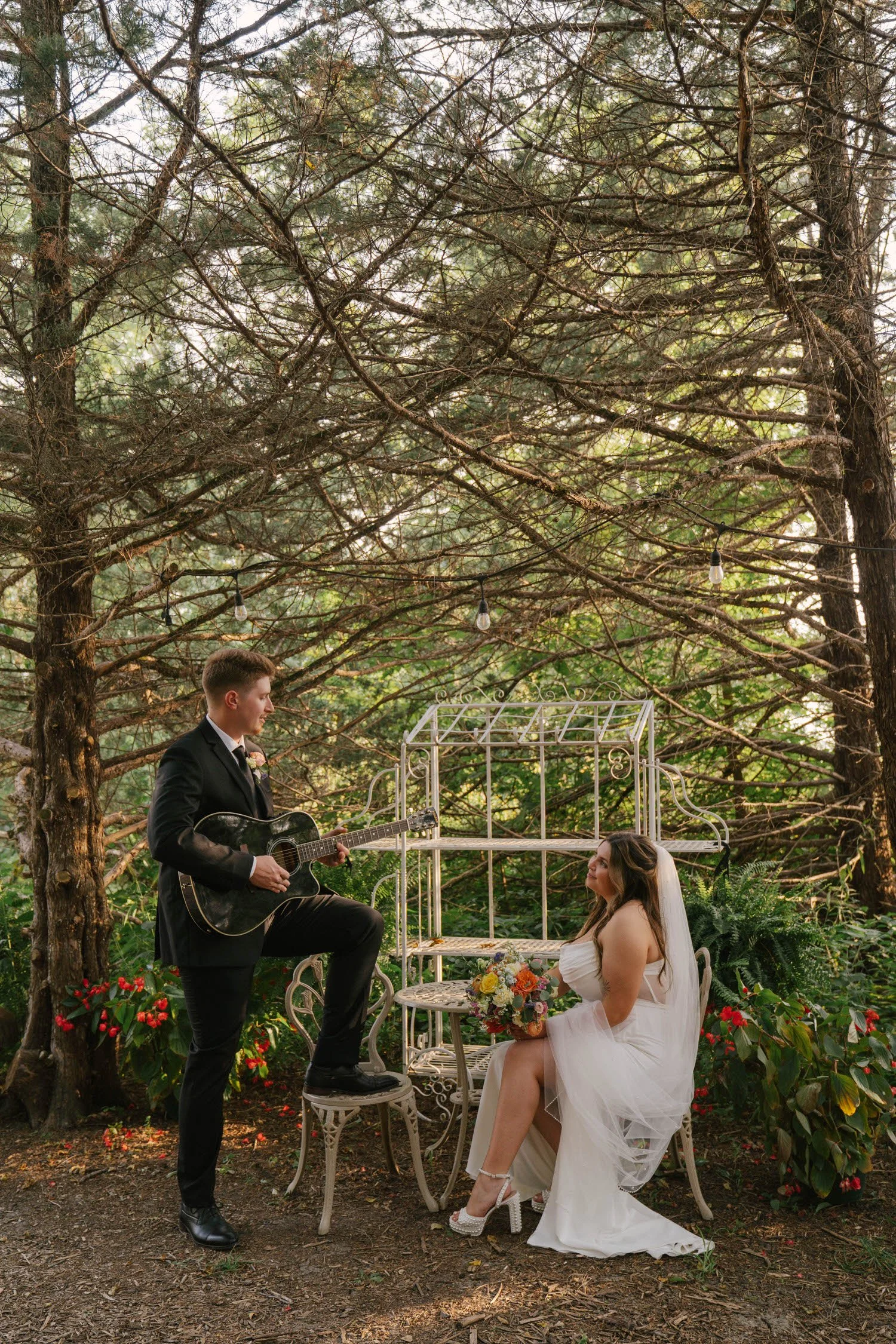 lauryn-trent-elopement-iris-aisle-winterset-iowa-raelyn-ramey-photography-314.jpg