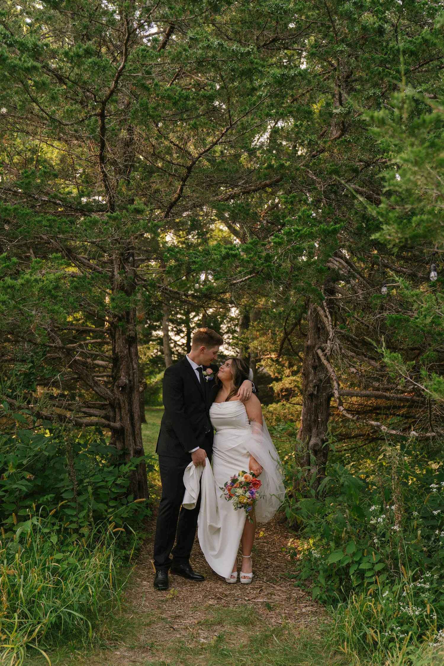 lauryn-trent-elopement-iris-aisle-winterset-iowa-raelyn-ramey-photography-346.jpg