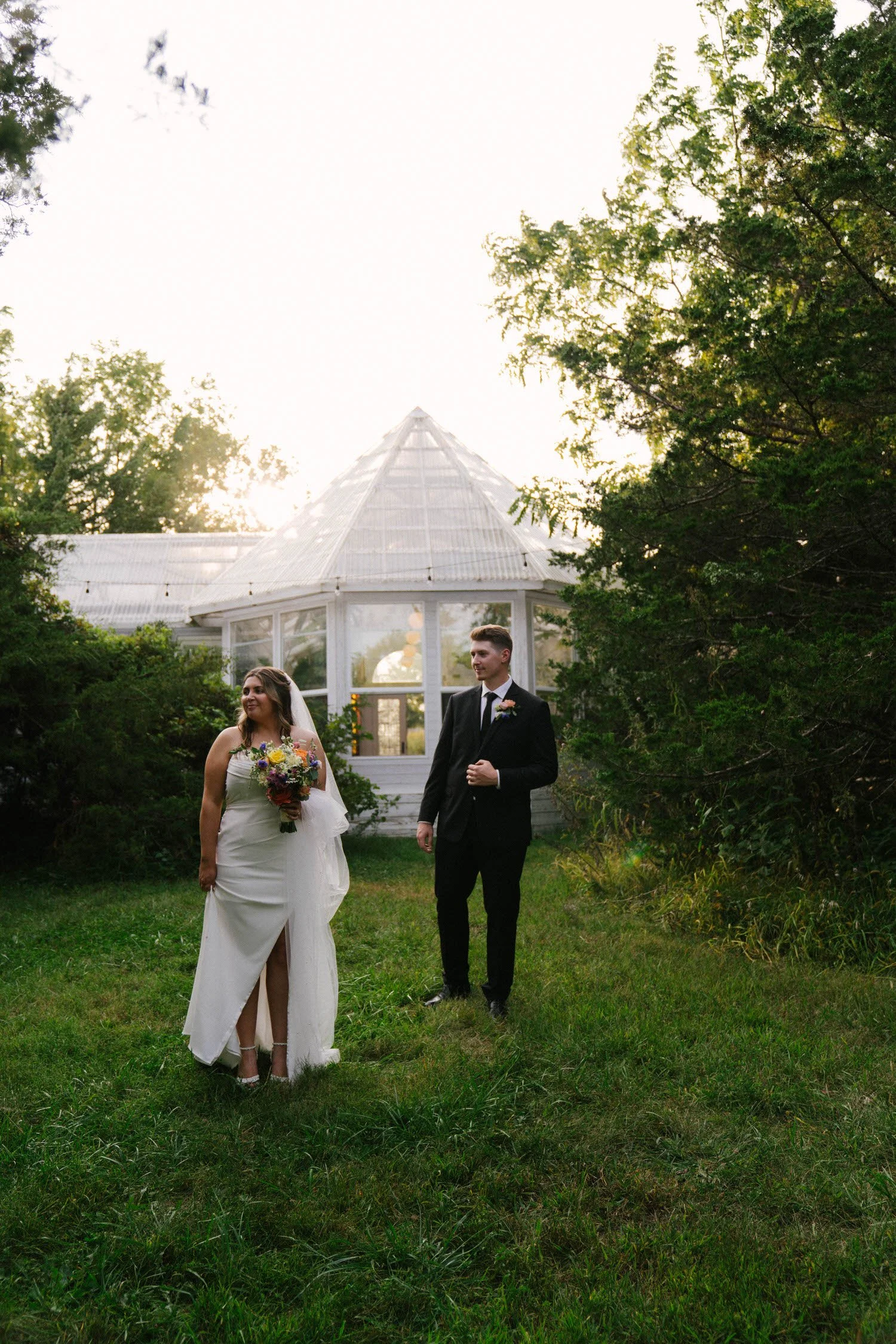 lauryn-trent-elopement-iris-aisle-winterset-iowa-raelyn-ramey-photography-362.jpg