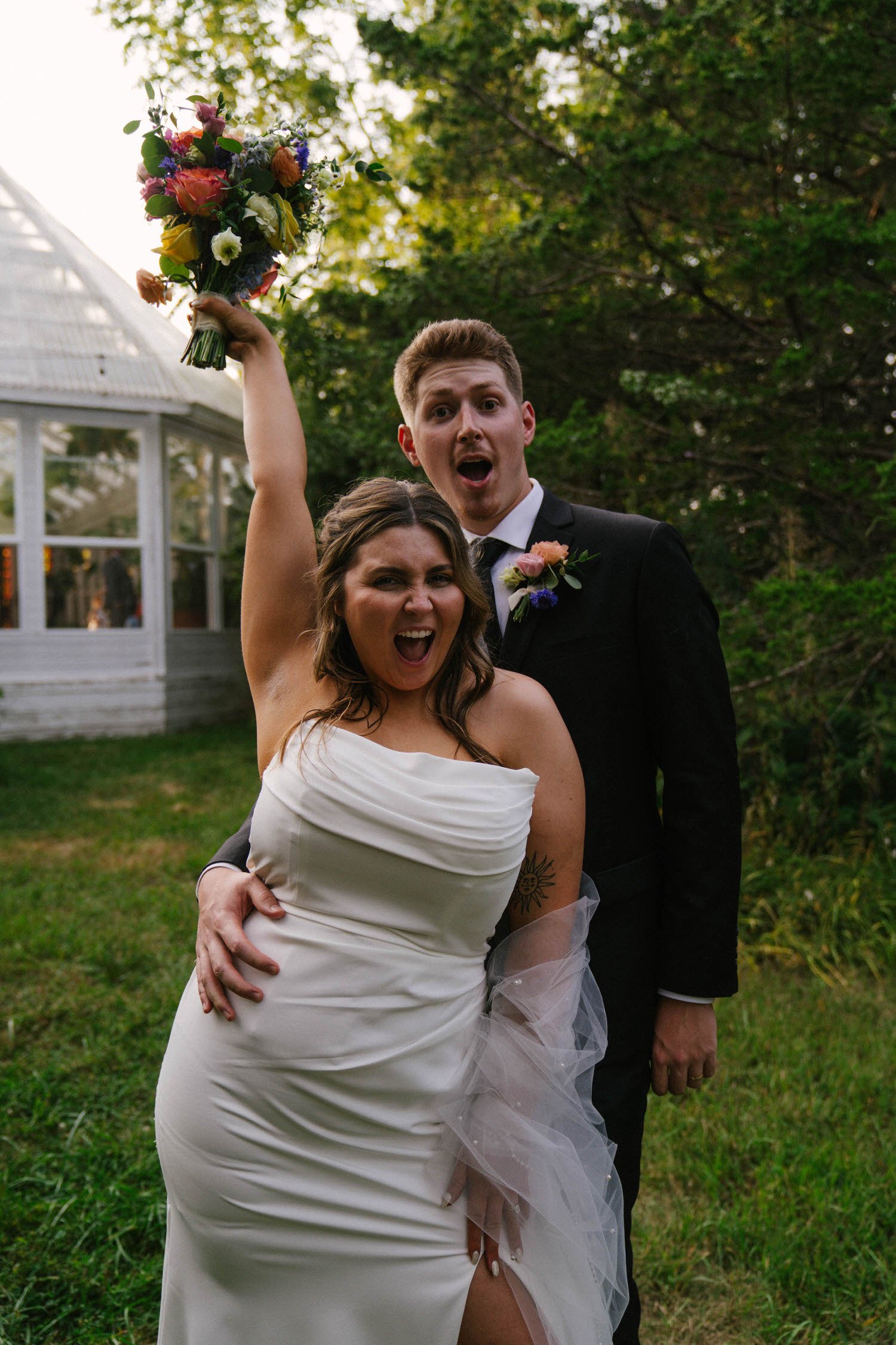 lauryn-trent-elopement-iris-aisle-winterset-iowa-raelyn-ramey-photography-369.jpg