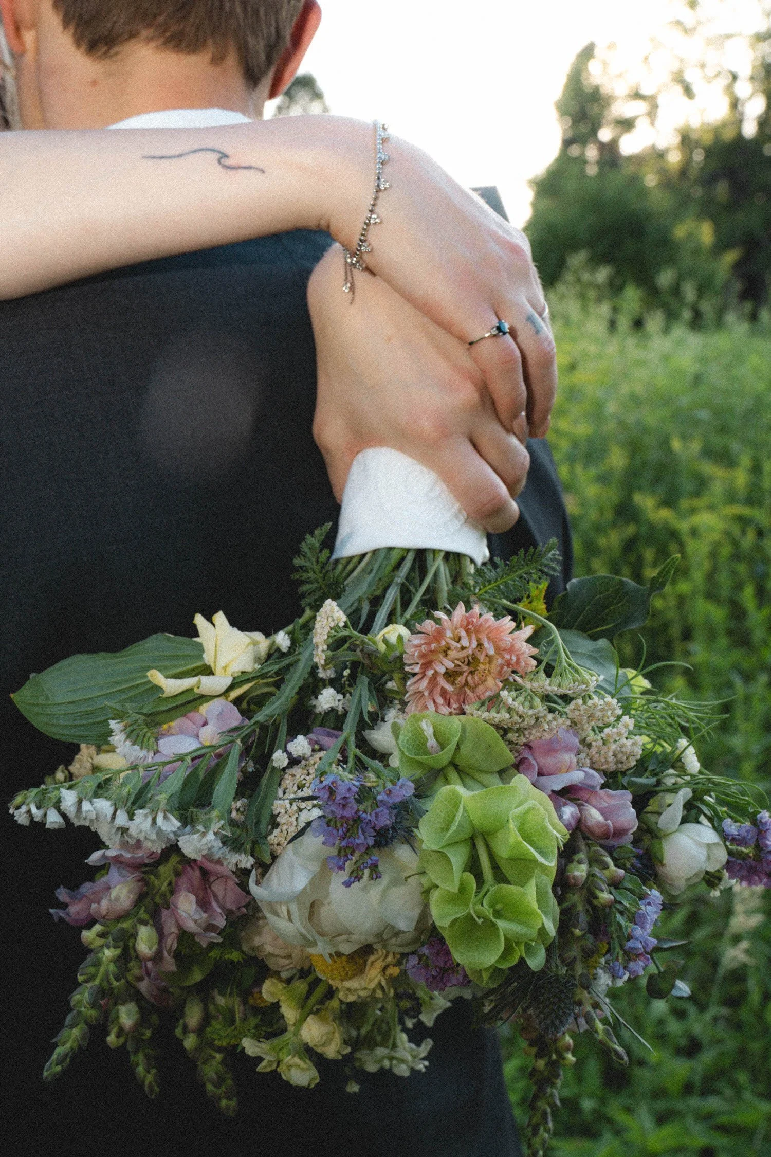 rachel-rett-micro-wedding-iris-aisle-winterset-iowa-raelyn-ramey-photography-310.jpg