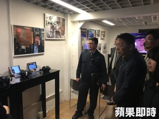 視察影視音實驗學校　柯Ｐ：讓學生接受同套教育不太對勁