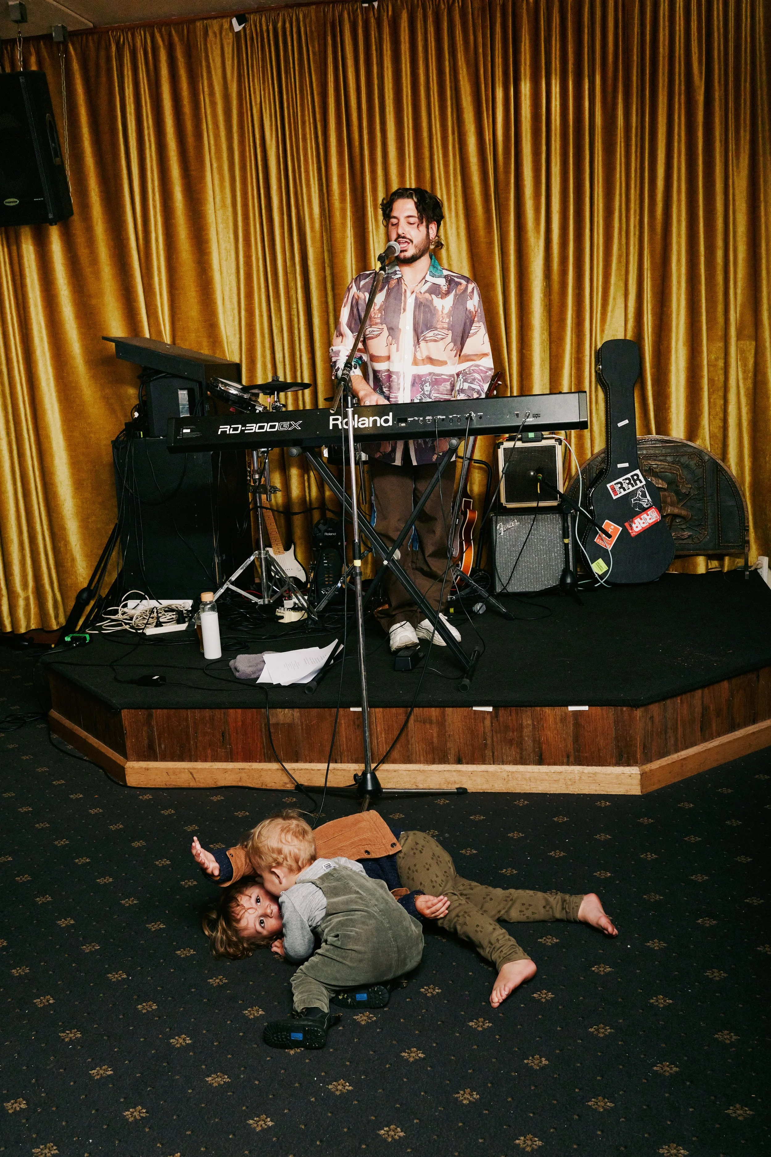 Lenisa & Angelica's 21st Simon Fazio zBW 2023-05-20 16.36.06 6240 x 4160 DSCF0201.jpeg