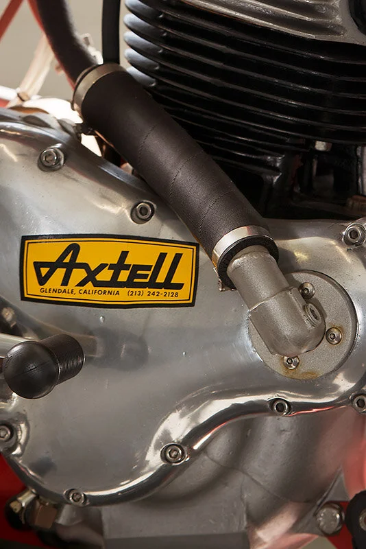 NYC-9-13_5759-Douglas MacRae-2.jpg