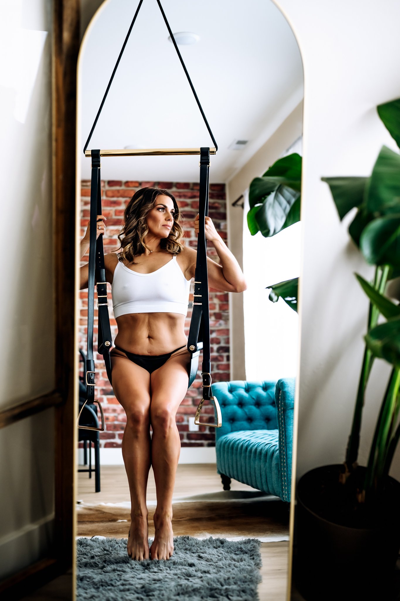 Revolution Boudoir-Cherliyn-Social Res-30.jpg