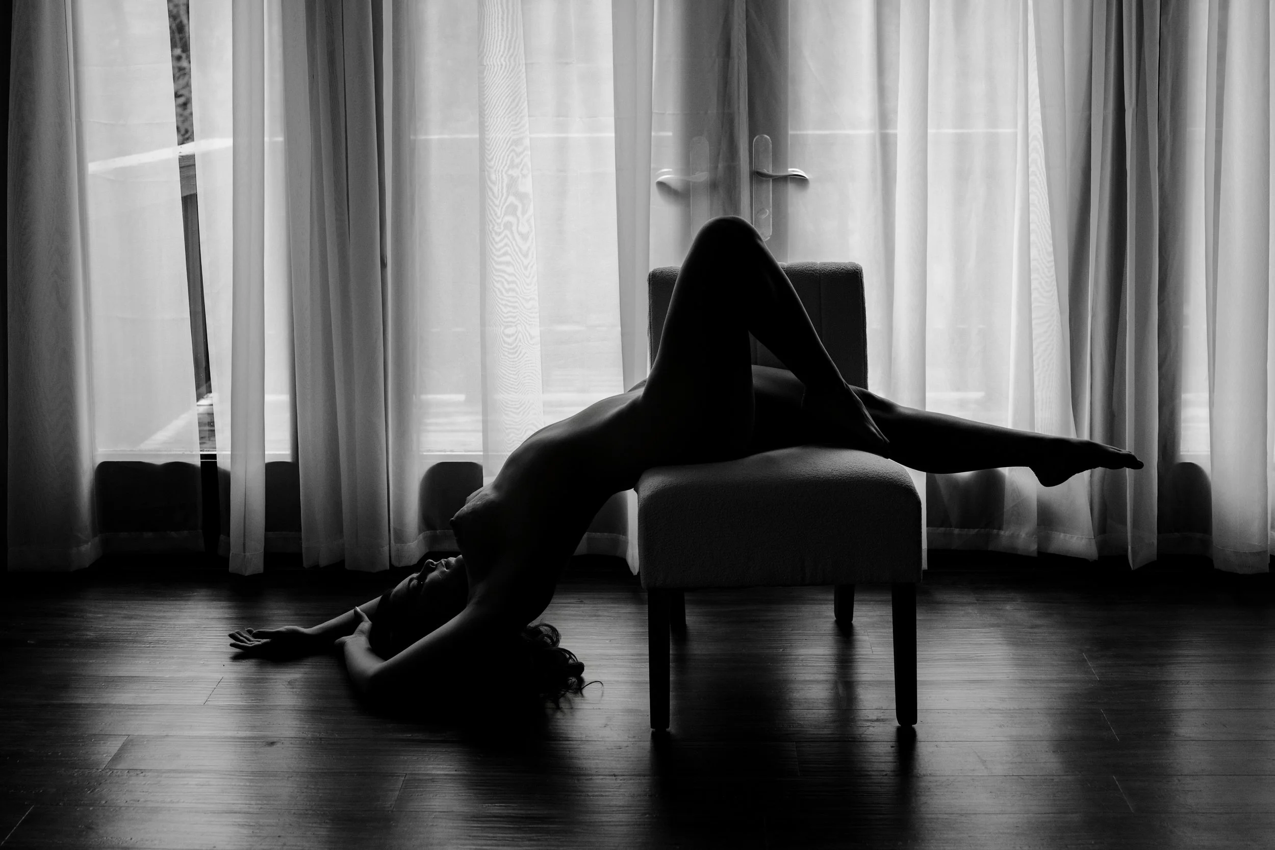 Revolution Boudoir-Jade B& W-(37 of 61).jpg