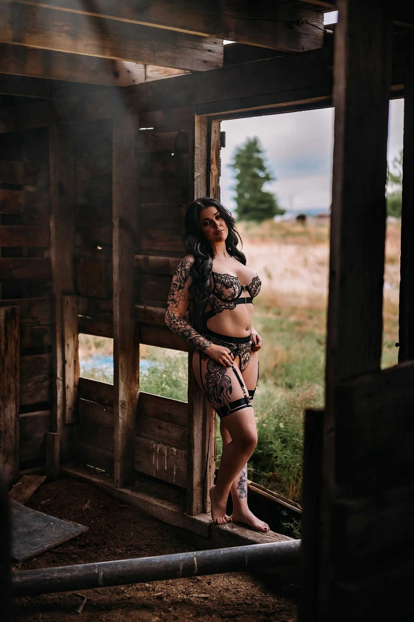 Revolution Boudoir-Harley-sneak 2-(2 of 3).jpg