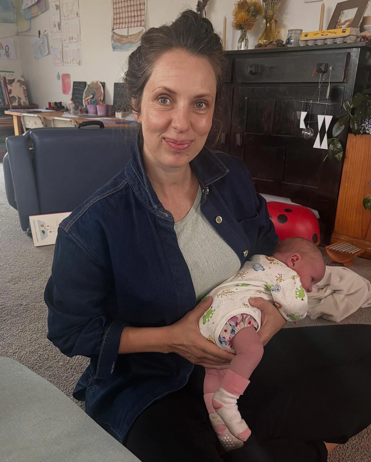 It is such an honour taking care of women through their different roles in life, especially the ones who are making and growing little ones, but then more than that when we get to perform a newborn 🐣 check at their home. 

Being born is a massive jo