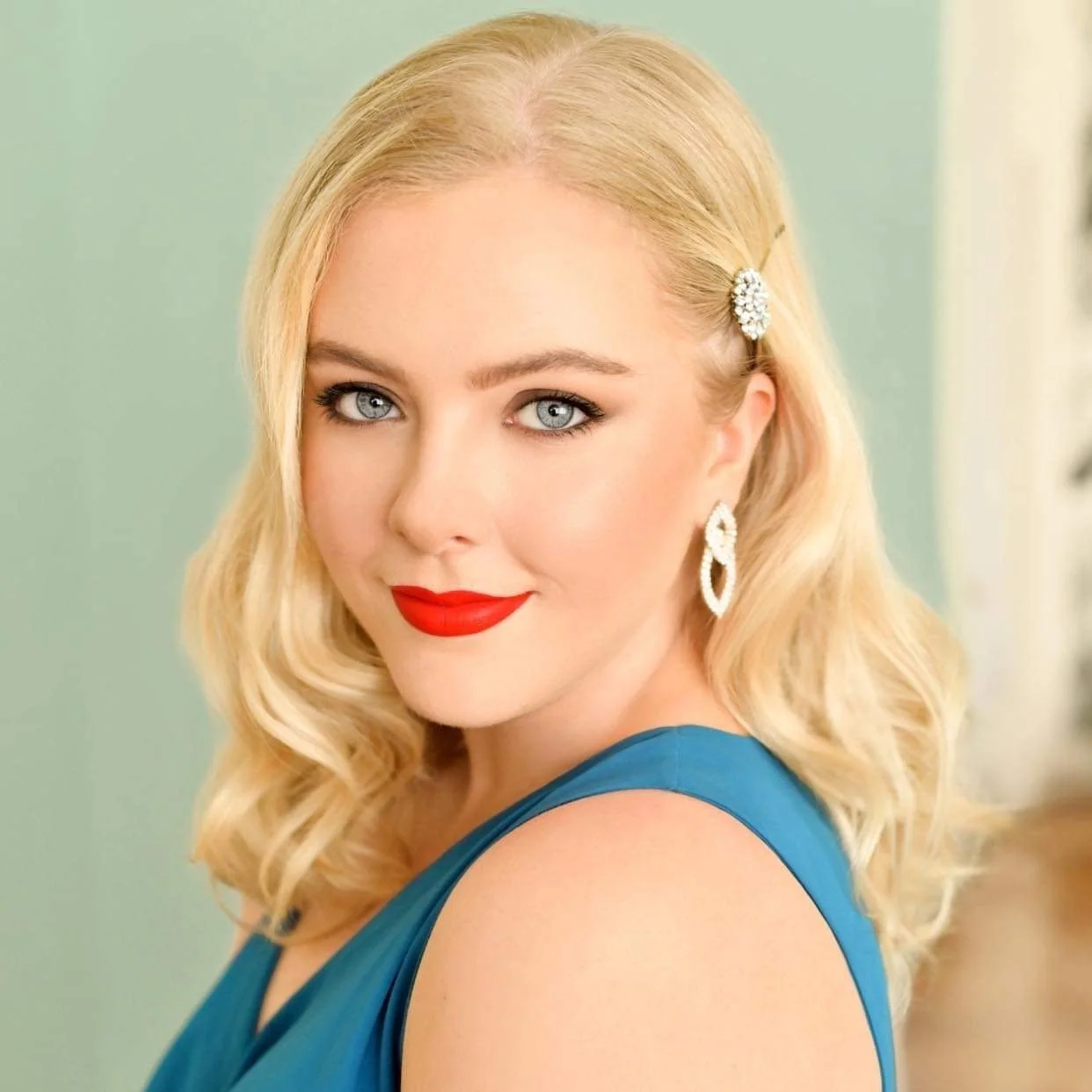 Nicole Hannen as Sylviane Bogdanovich