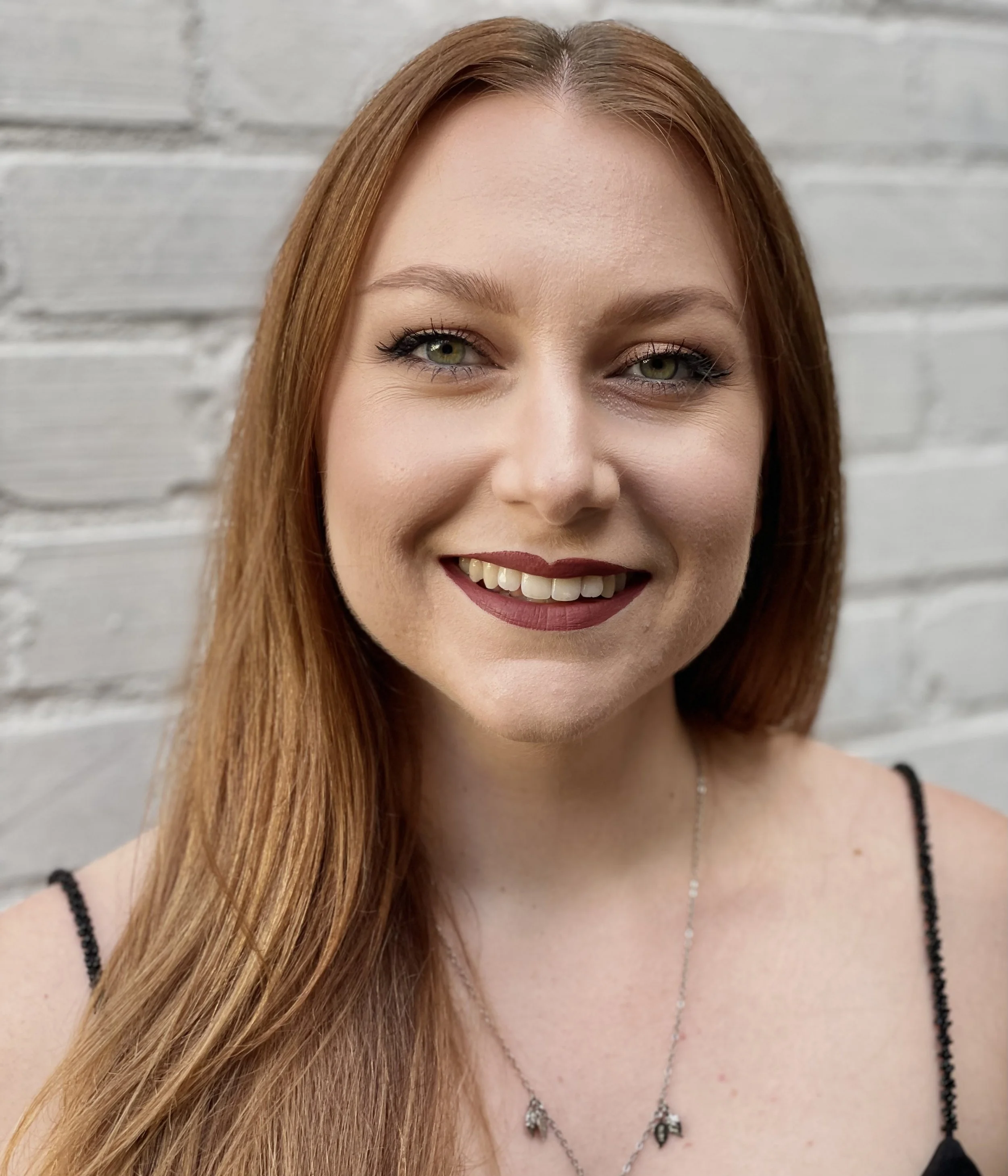 Olivia Pike as Gretel