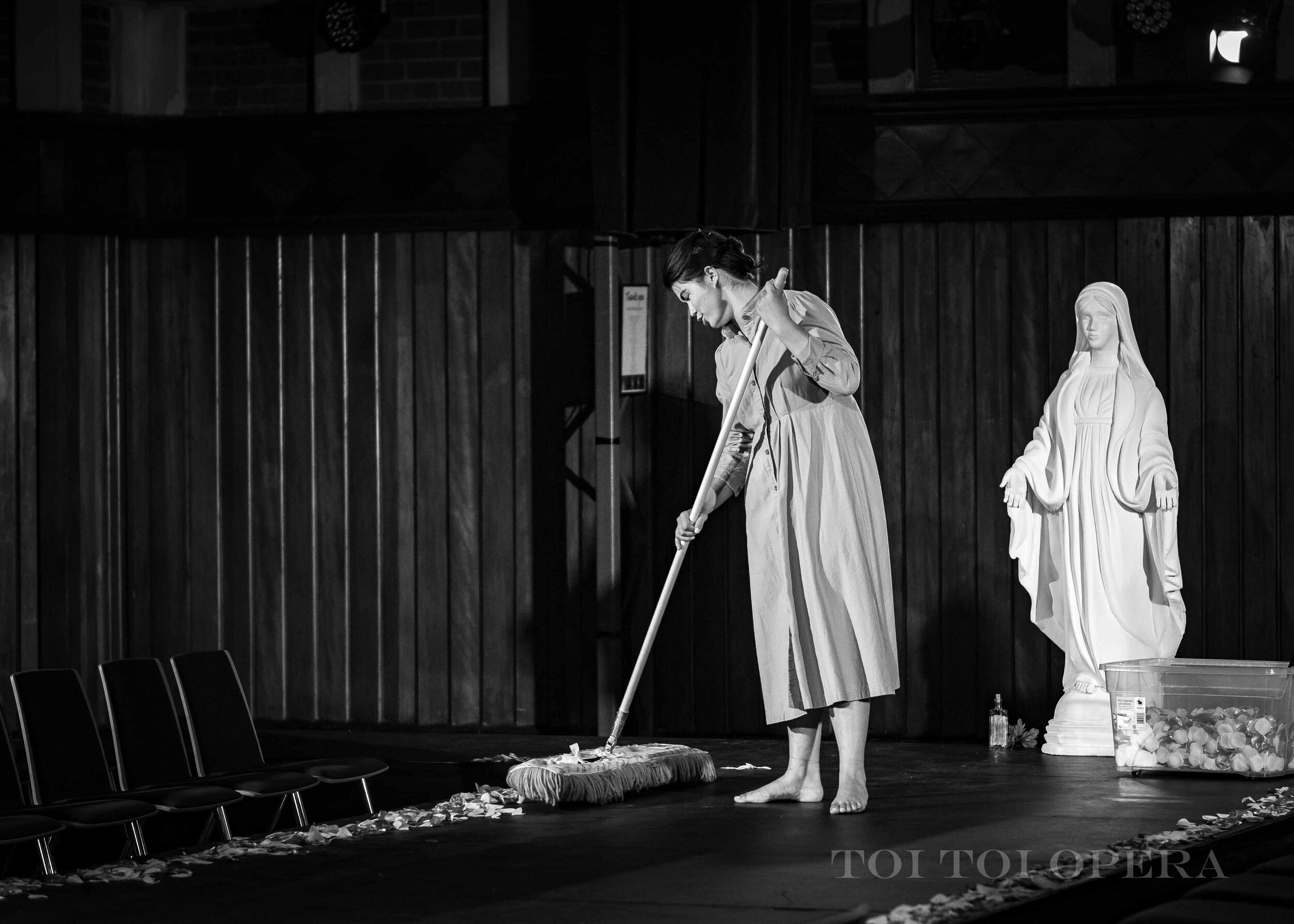 Waitahi McGee (Assistant Director & Sister Chiara)
- Photo © Wei Li Jiang