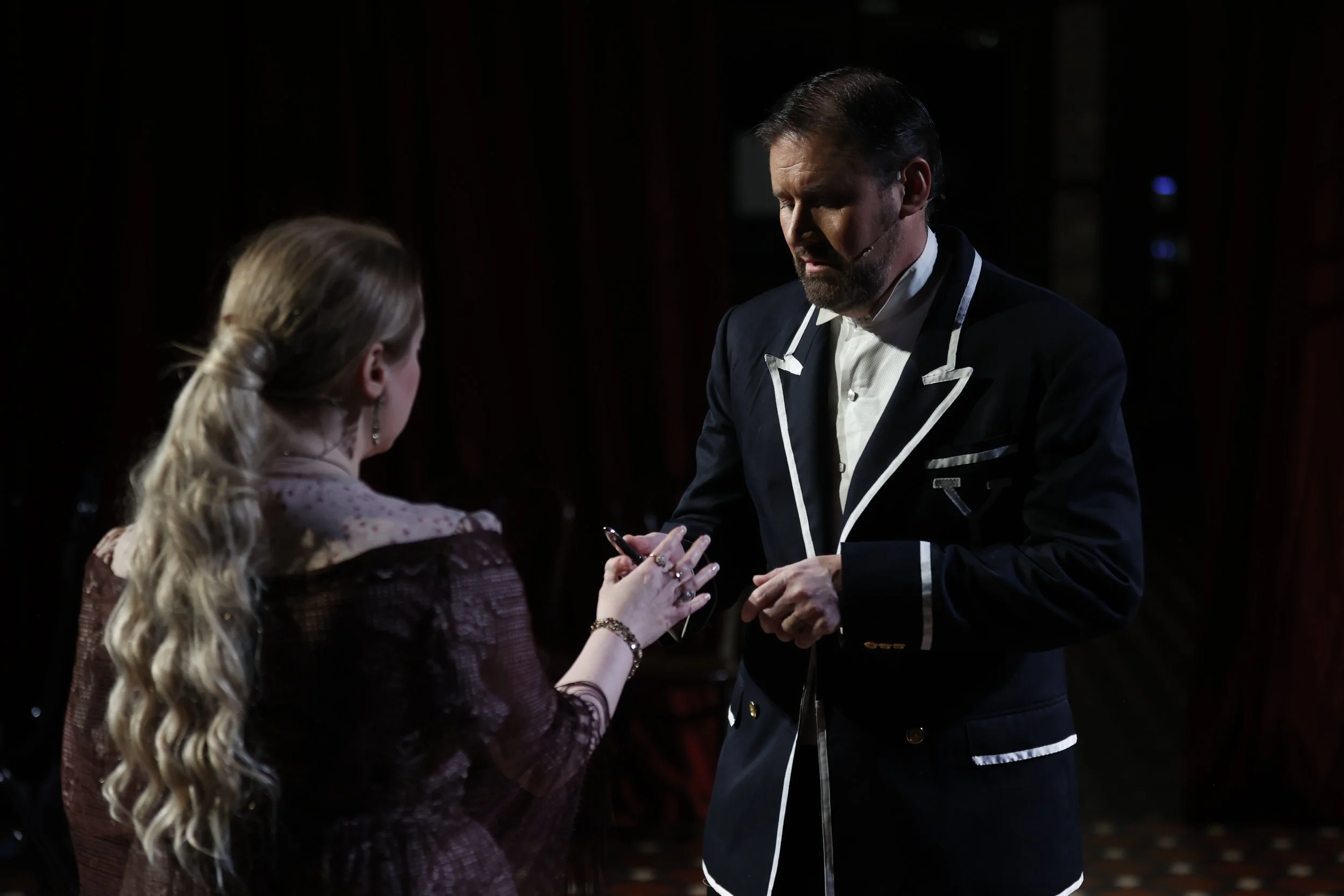 Katherine Doig (Valencienne) and Nigel Withington (Camille de Rosillon)