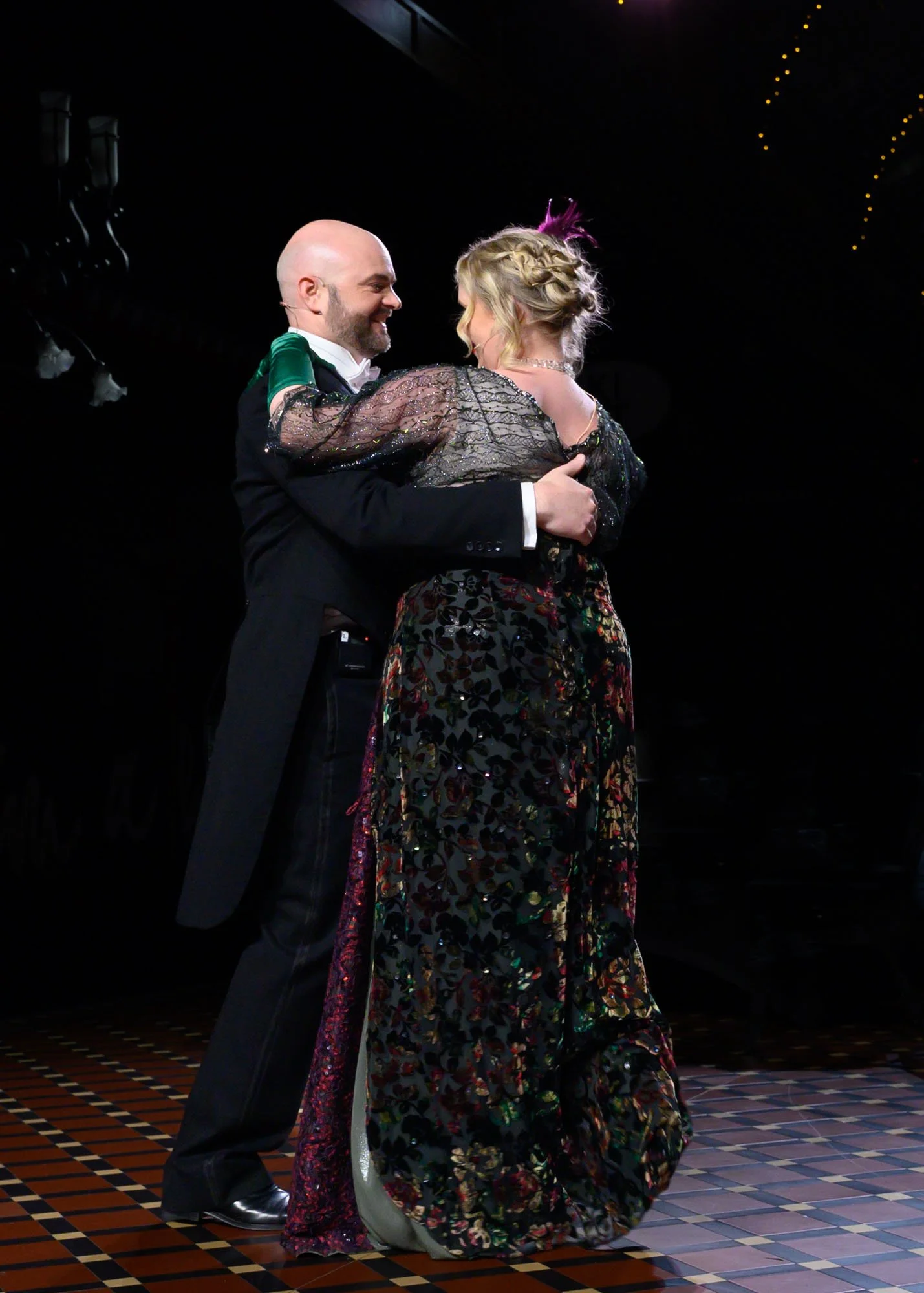 Andrew Grenon (Danilo) and Matilda Wickbom (Hanna)