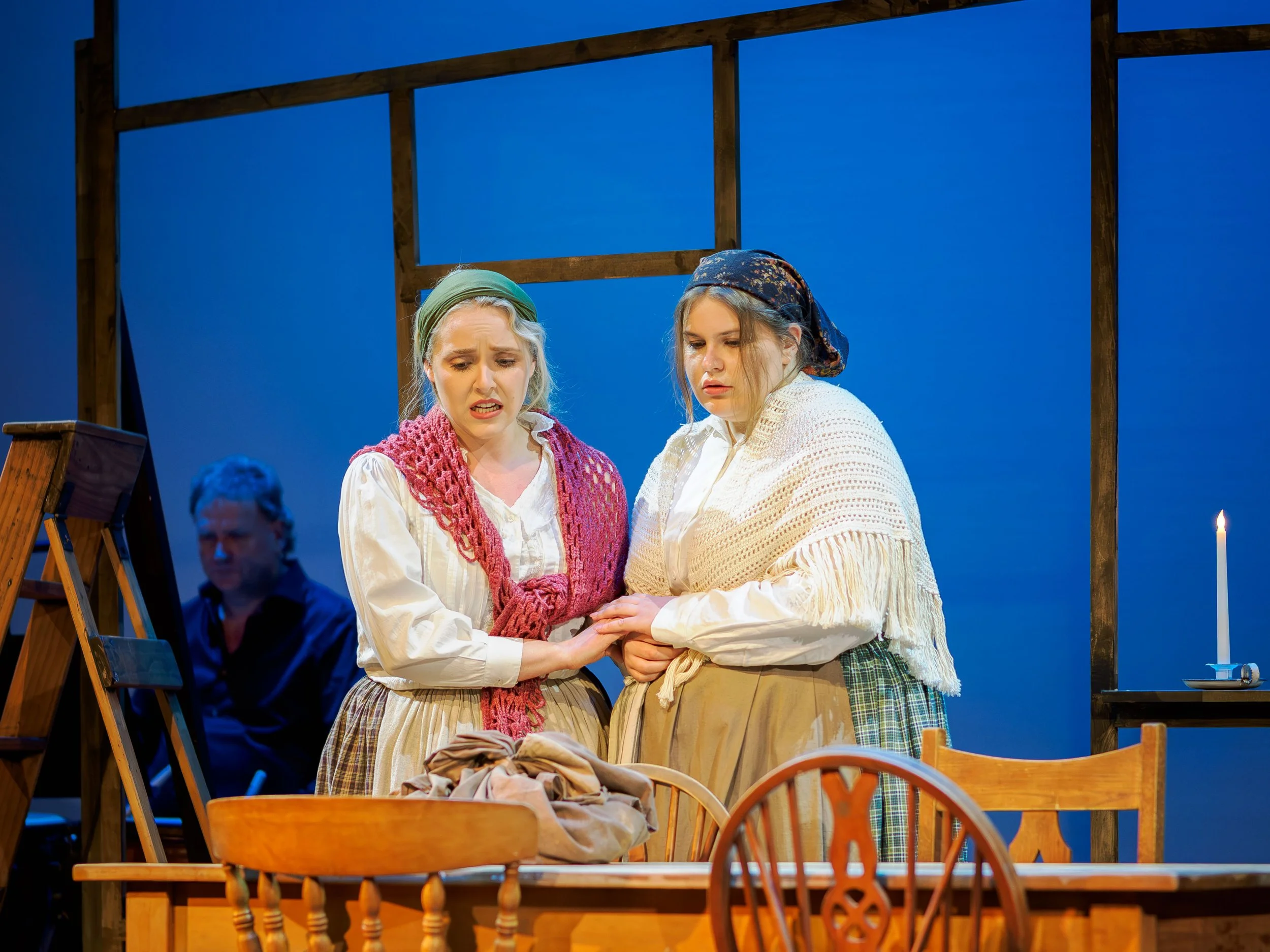 Matilda Wickbom (Nora) and Erin Connelly-Whyte (Cathleen)