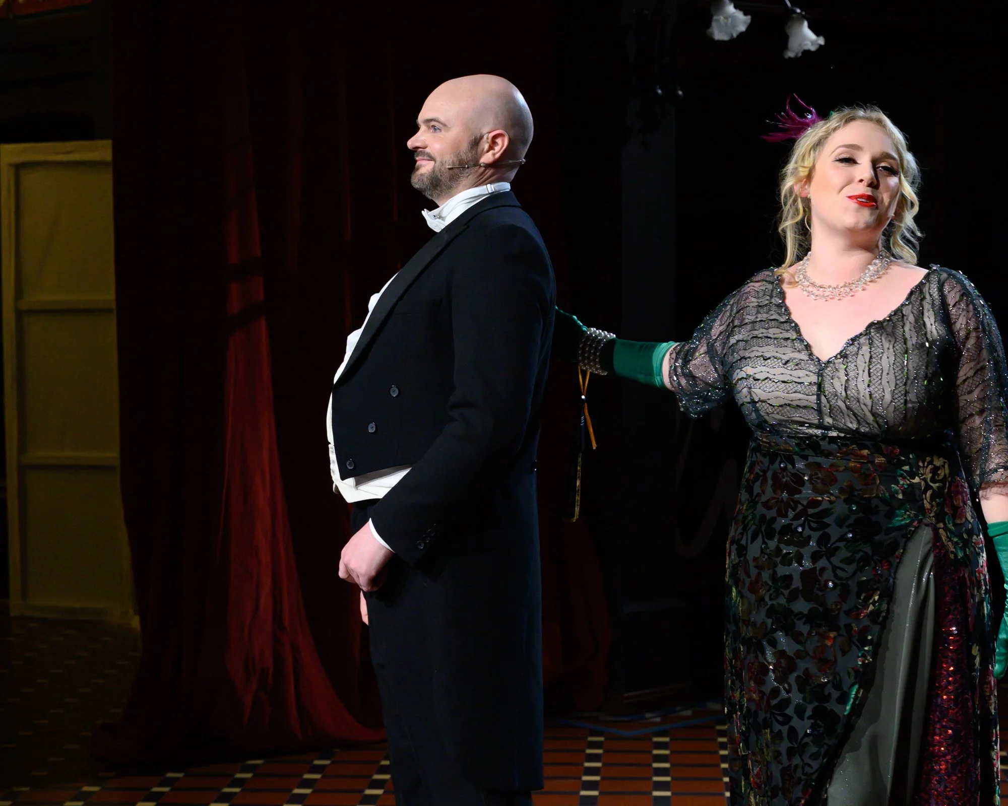 Andrew Grenon (Danilo) and Matilda Wickbom (Hanna) 