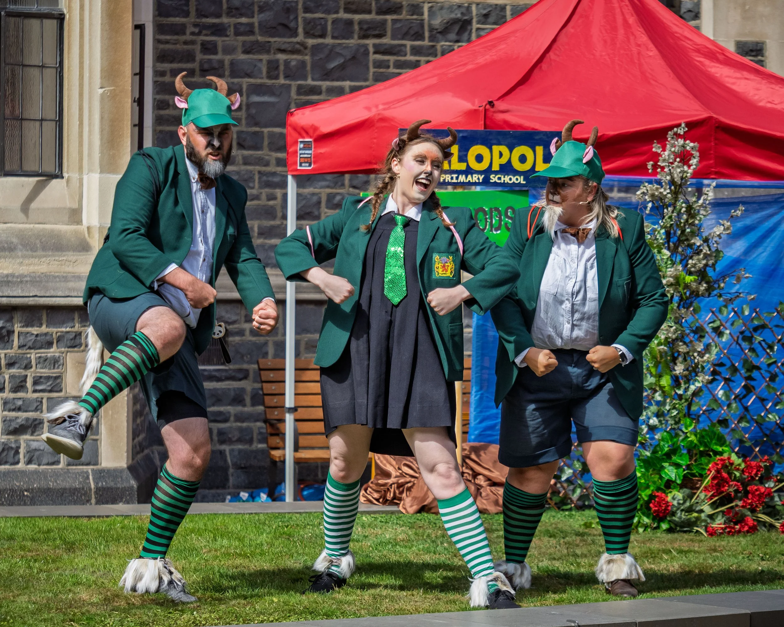 Thomas Woodfield as Ernesto Billy Goat, Elizabeth Ellison as Lucy Billy Goat, Emma Summers as Dandini Billy Goat.

Photograph ©️ Wei Li Jiang for Toi Toi Opera 2025