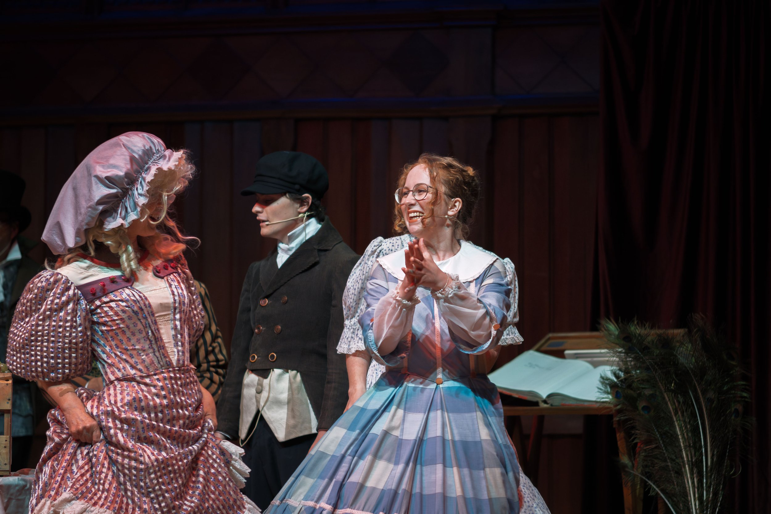 Emily-Jane Stockman (Martha Cratchit)