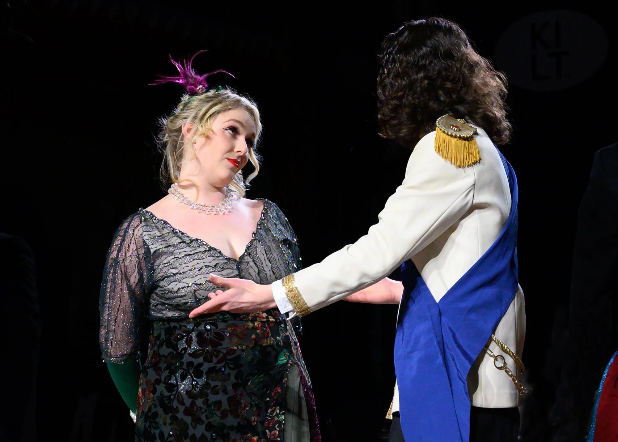 Matilda Wickbom (Hanna) and Conrad Goddard (Raoul de St. Brioche)