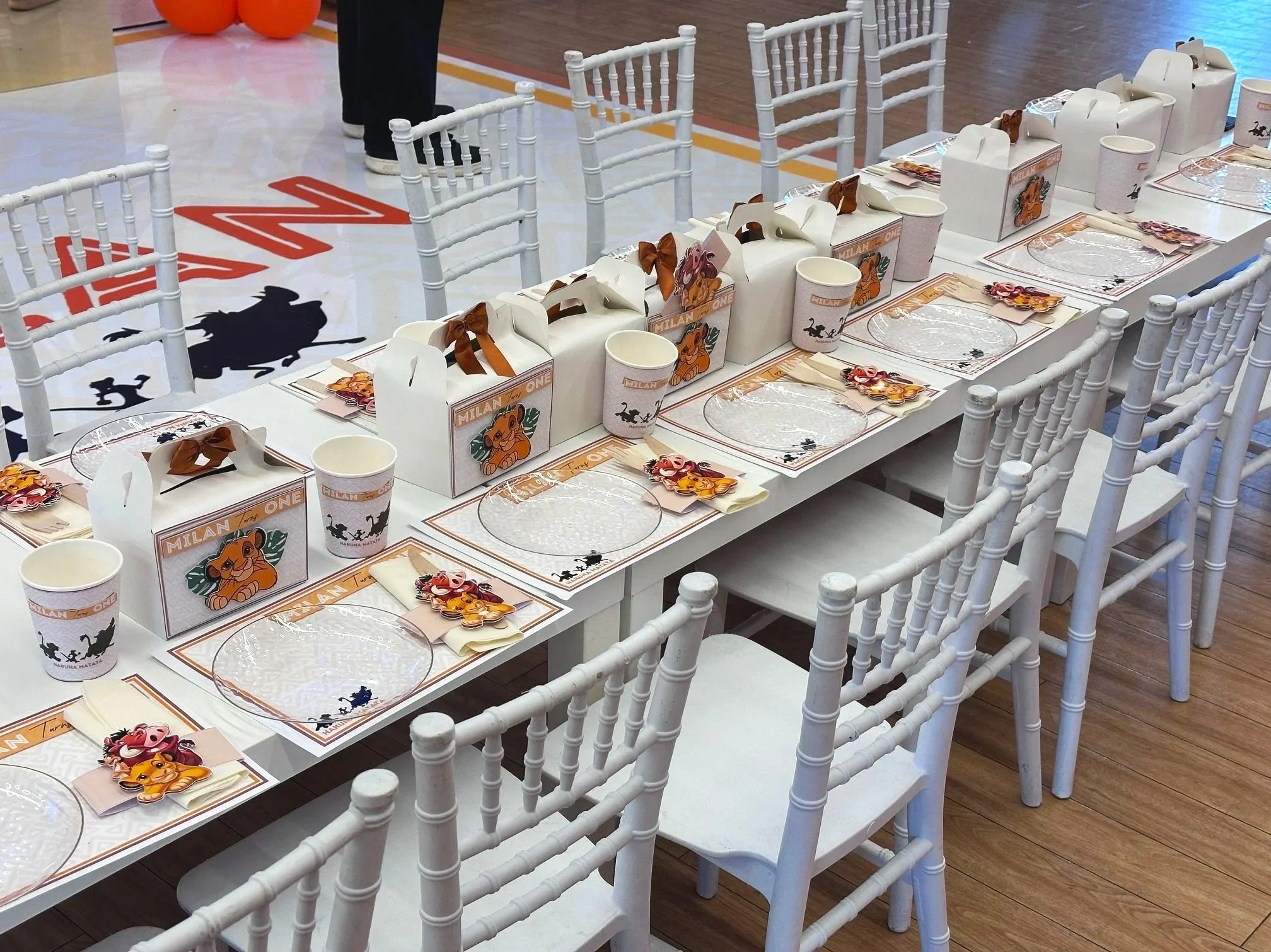 kids chairs and decorated table