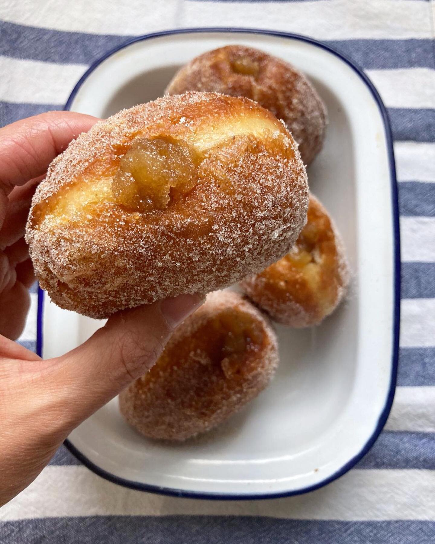 DOUGH WEEK had to involve doughnuts right!?? These Apple &amp; cinnamon beauties are served with creme anglais and a miso caramel dipping sauce. Get involved!! #puffschool