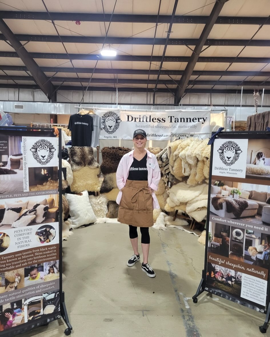 Come out and see us @mdsheepwoolfest this weekend.

We love it when we can step away from the workshop to meet up with fellow fiber enthusiasts at sheep and wool festivals. There is always such a great vibe with y&rsquo;all!

#fiberfest #sheepofinsta