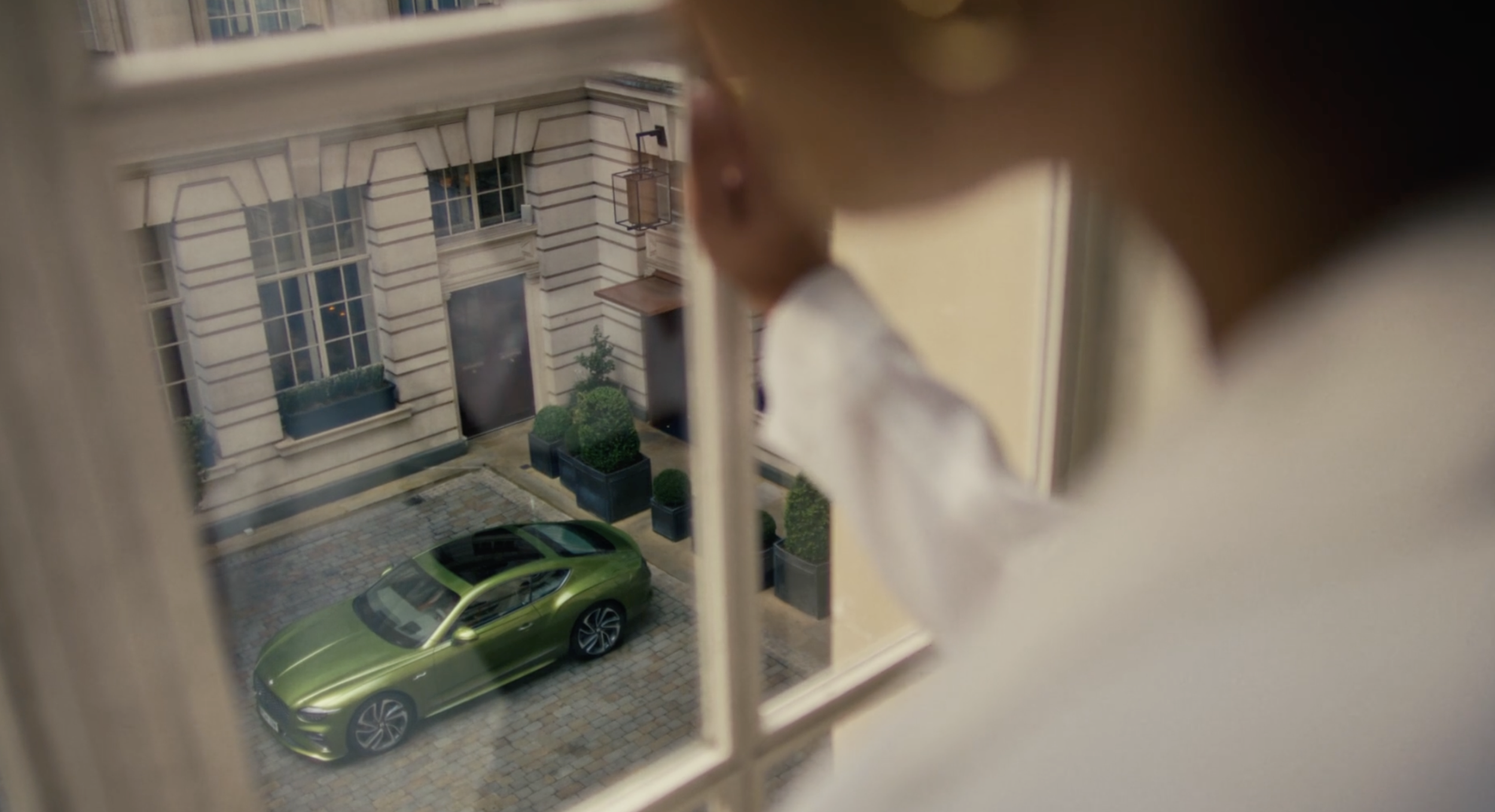 Bentley Luggage - motion