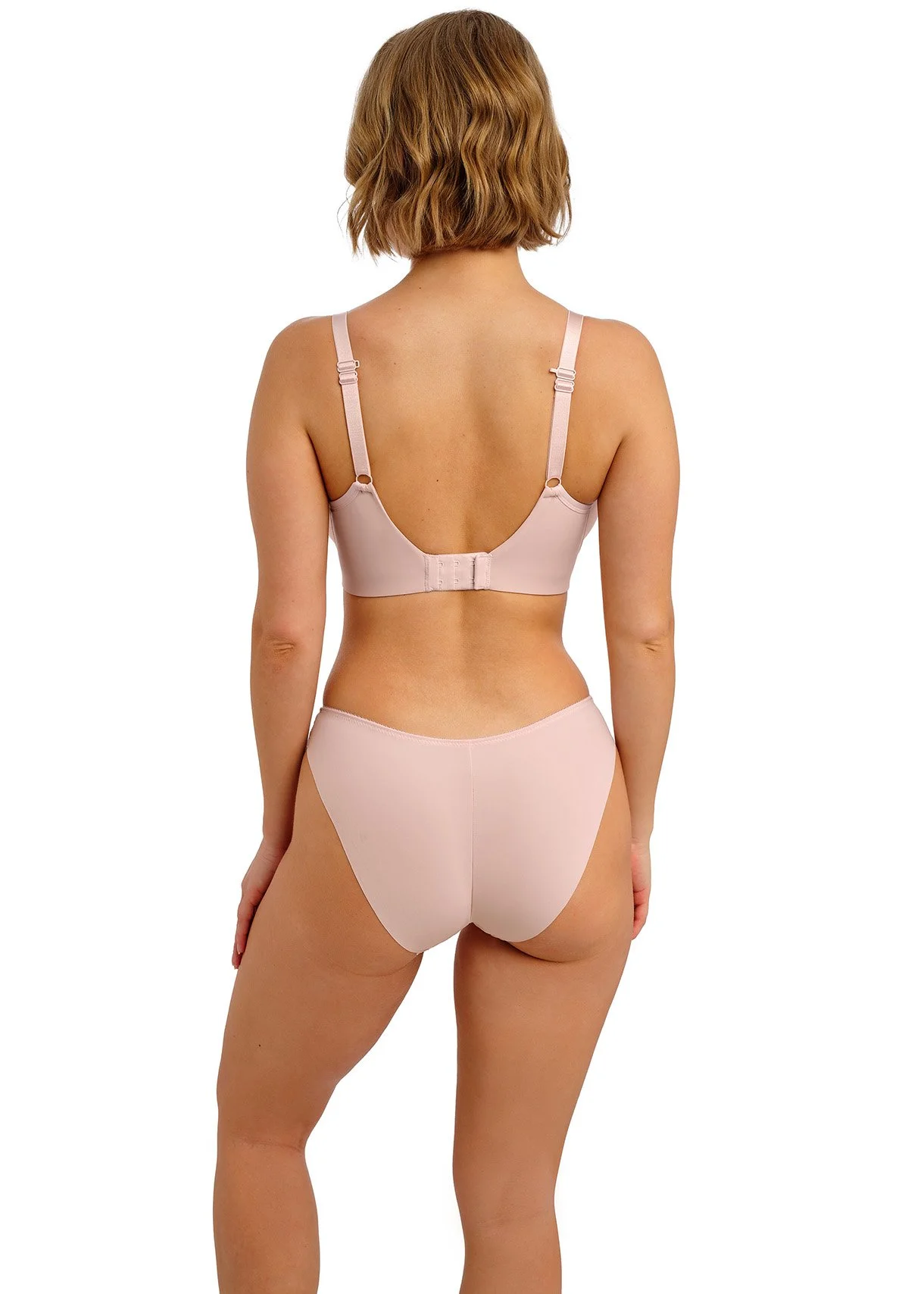 ESSENTIALLY-SMOOTH_CAMEO_UW-MOULDED-BALCONY-T-SHIRT-BRA_AA404432_BRIEF_AA404350_B_TRADE_WEB_SS26.jpg